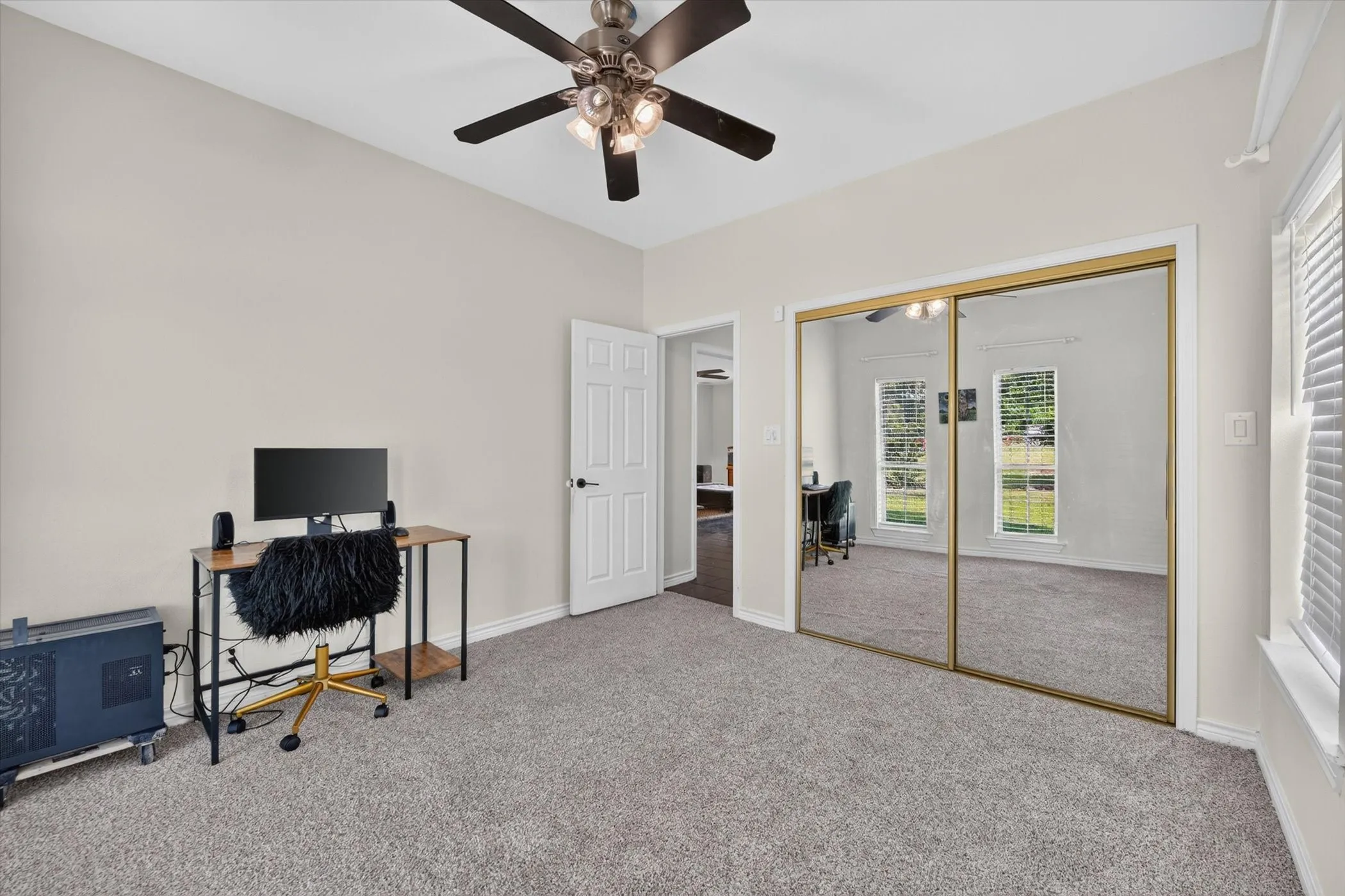 Single Family Residence For Sale in Denton County , 1958 Crockett Street, Sanger, Texas 76266, 3 Bedroom, 2 Bathroom, 4 Garage spaces, 1,816 Sqft, built in 1998, mls#21389929, Real Estate Agent in Sanger, Homes For Sale in Denton county, Homes For Sale in Sanger, Realtor in Sanger Texas, Real Estate Brokerage Independent Realty Texas, Luminita Cordes Realtor