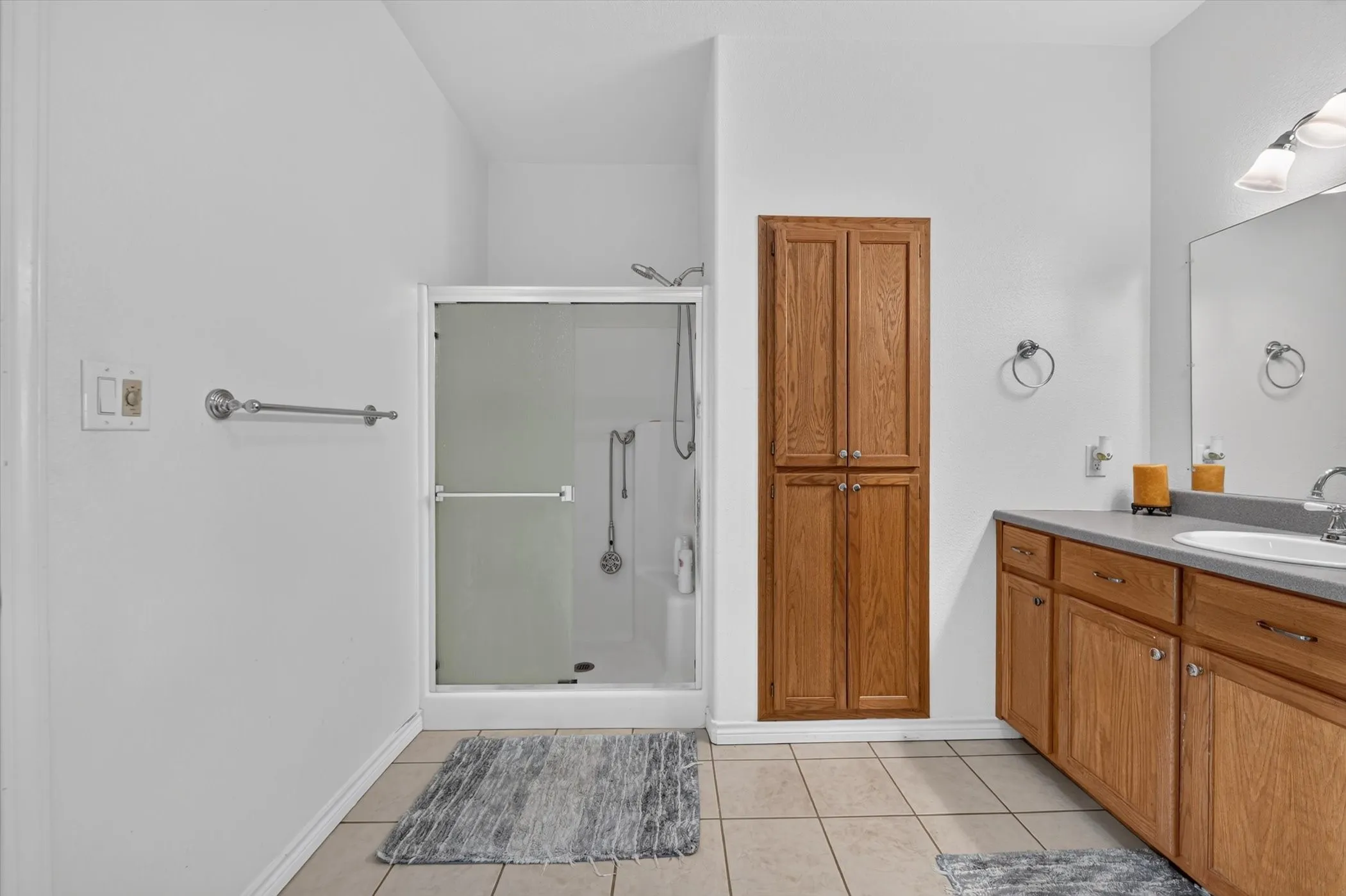 Single Family Residence For Sale in Denton County , 1958 Crockett Street, Sanger, Texas 76266, 3 Bedroom, 2 Bathroom, 4 Garage spaces, 1,816 Sqft, built in 1998, mls#21389929, Real Estate Agent in Sanger, Homes For Sale in Denton county, Homes For Sale in Sanger, Realtor in Sanger Texas, Real Estate Brokerage Independent Realty Texas, Luminita Cordes Realtor