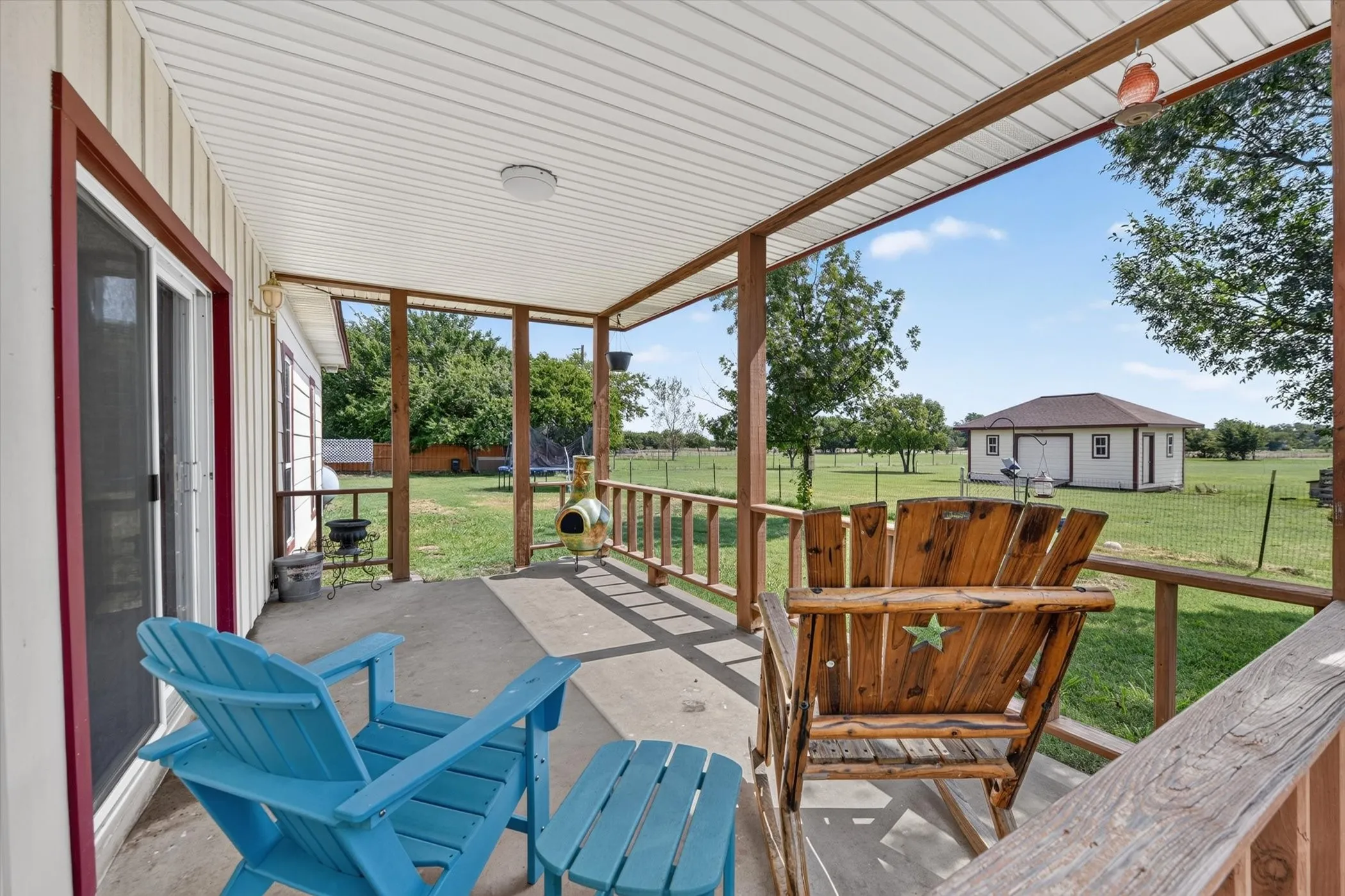 Single Family Residence For Sale in Denton County , 1958 Crockett Street, Sanger, Texas 76266, 3 Bedroom, 2 Bathroom, 4 Garage spaces, 1,816 Sqft, built in 1998, mls#21389929, Real Estate Agent in Sanger, Homes For Sale in Denton county, Homes For Sale in Sanger, Realtor in Sanger Texas, Real Estate Brokerage Independent Realty Texas, Luminita Cordes Realtor