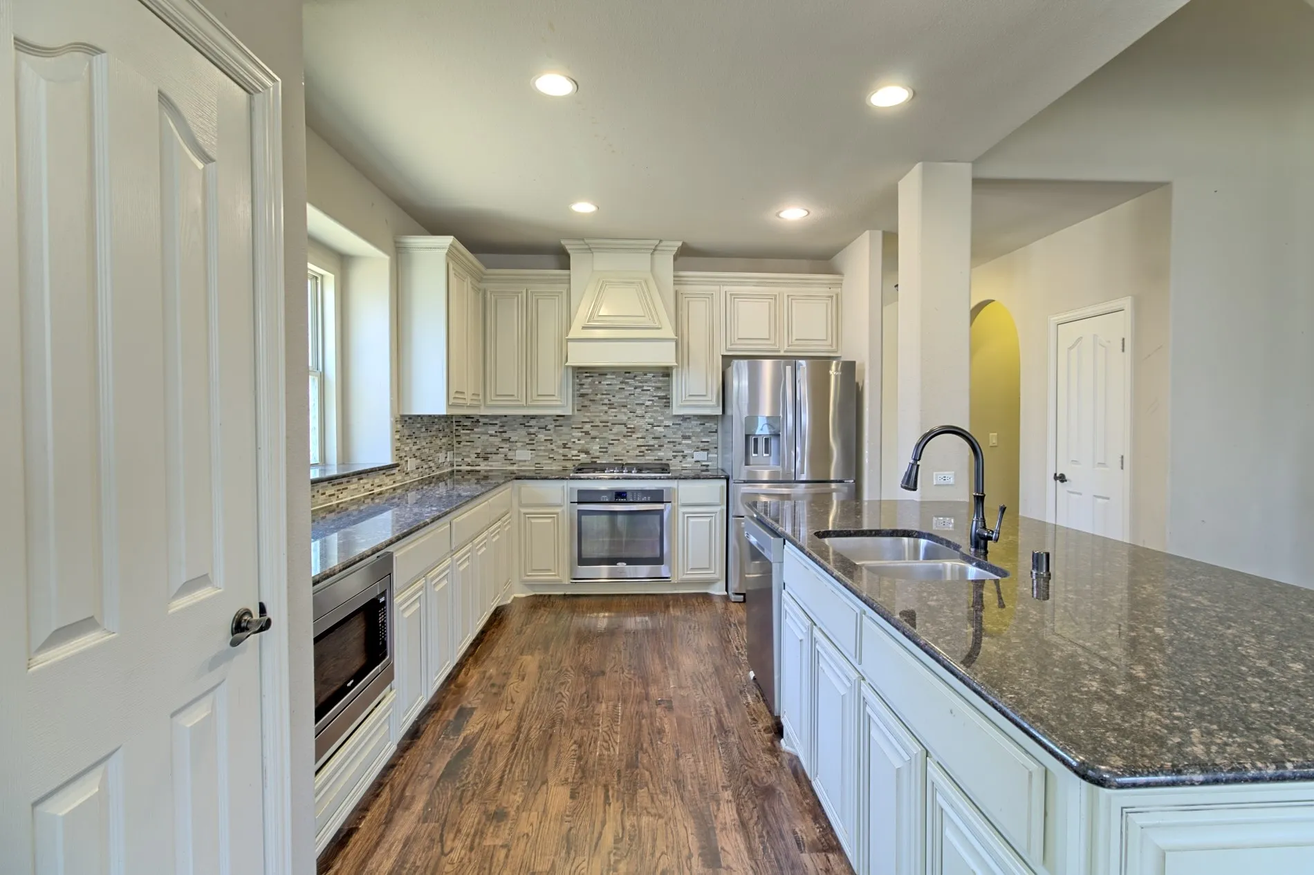 Single Family Residence For Sale in Kaufman County , 1952 Knoxbridge Road, Forney, Texas 75126, 5 Bedroom, 4 Bathroom, 2 Garage spaces, 3,736 Sqft, built in 2014, mls#21388329, Real Estate Agent in Forney, Homes For Sale in Kaufman county, Homes For Sale in Forney, Realtor in Forney Texas, Real Estate Brokerage Independent Realty Texas, Luminita Cordes Realtor