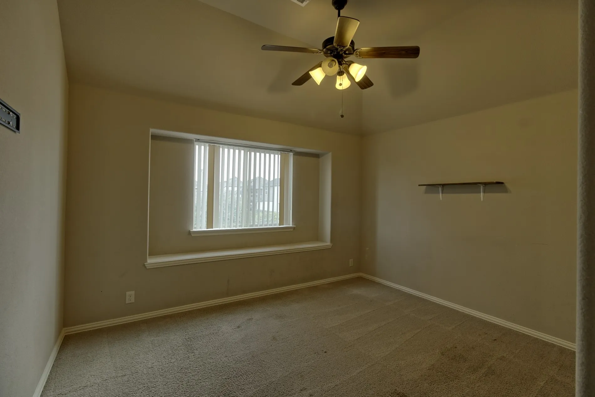 Single Family Residence For Sale in Kaufman County , 1952 Knoxbridge Road, Forney, Texas 75126, 5 Bedroom, 4 Bathroom, 2 Garage spaces, 3,736 Sqft, built in 2014, mls#21388329, Real Estate Agent in Forney, Homes For Sale in Kaufman county, Homes For Sale in Forney, Realtor in Forney Texas, Real Estate Brokerage Independent Realty Texas, Luminita Cordes Realtor
