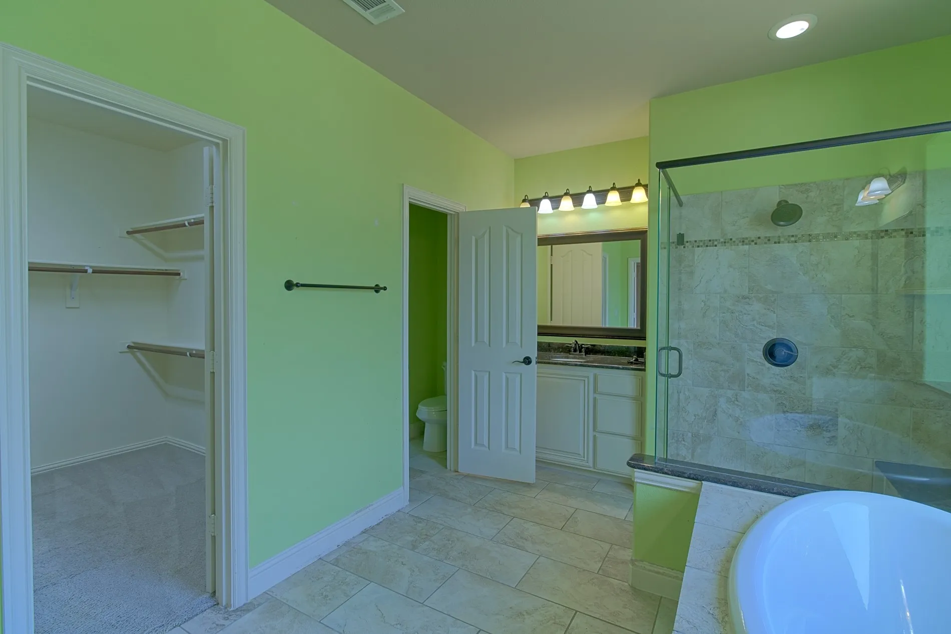 Single Family Residence For Sale in Kaufman County , 1952 Knoxbridge Road, Forney, Texas 75126, 5 Bedroom, 4 Bathroom, 2 Garage spaces, 3,736 Sqft, built in 2014, mls#21388329, Real Estate Agent in Forney, Homes For Sale in Kaufman county, Homes For Sale in Forney, Realtor in Forney Texas, Real Estate Brokerage Independent Realty Texas, Luminita Cordes Realtor