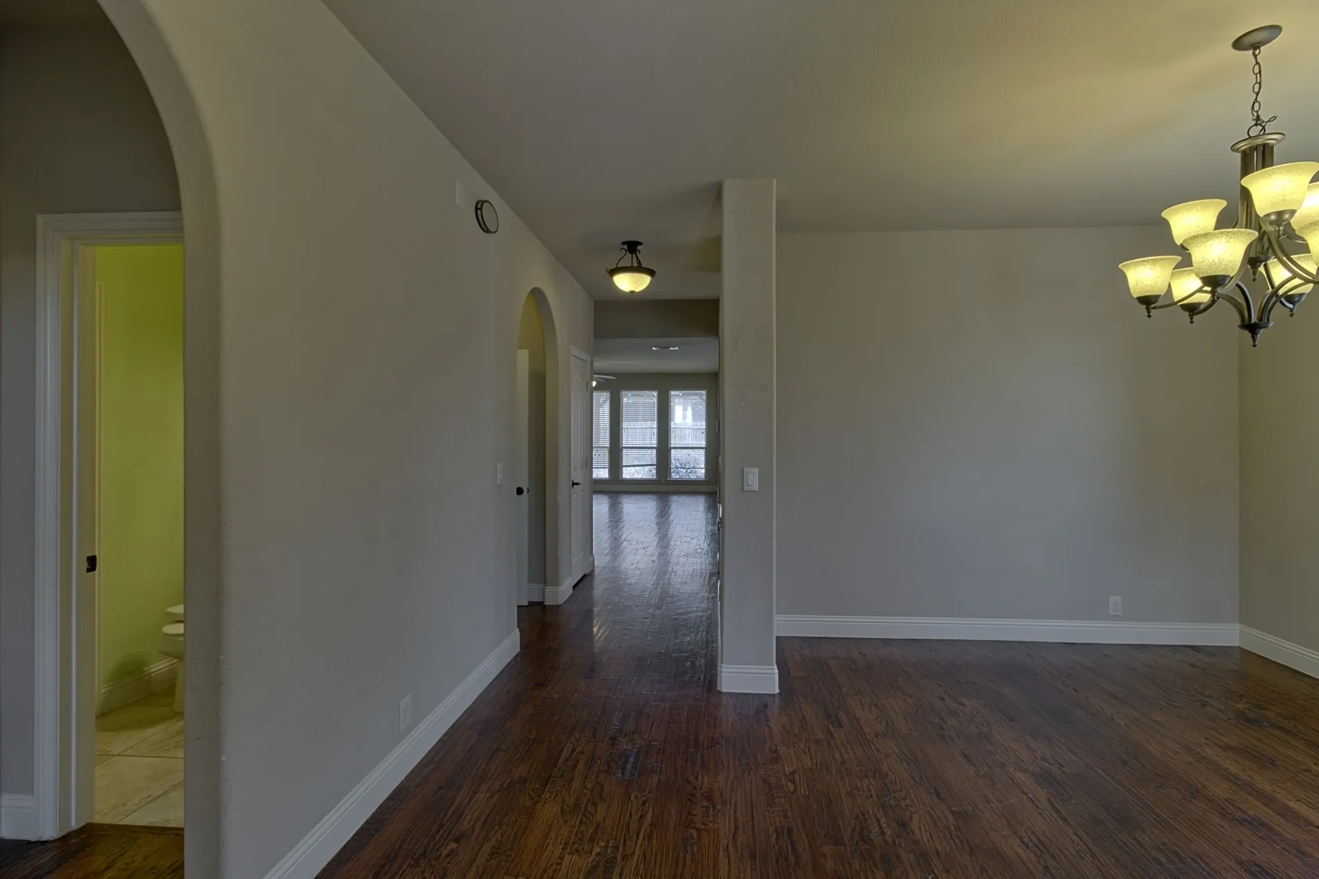 Single Family Residence For Sale in Kaufman County , 1952 Knoxbridge Road, Forney, Texas 75126, 5 Bedroom, 4 Bathroom, 2 Garage spaces, 3,736 Sqft, built in 2014, mls#21388329, Real Estate Agent in Forney, Homes For Sale in Kaufman county, Homes For Sale in Forney, Realtor in Forney Texas, Real Estate Brokerage Independent Realty Texas, Luminita Cordes Realtor
