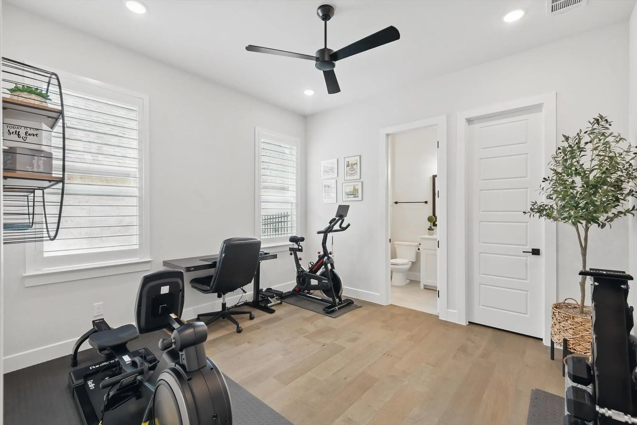 Single Family Residence For Rent in Denton County , 330 Peach Point Road, Prosper, Texas 75078, 4 Bedroom, 5 Bathroom, 2 Garage spaces, 4,314 Sqft, built in 2022, mls#21389949, Real Estate Agent in Prosper, Homes For Rent in Denton county, Homes For Rent in Prosper, Realtor in Prosper Texas, Real Estate Brokerage Independent Realty Texas, Luminita Cordes Realtor