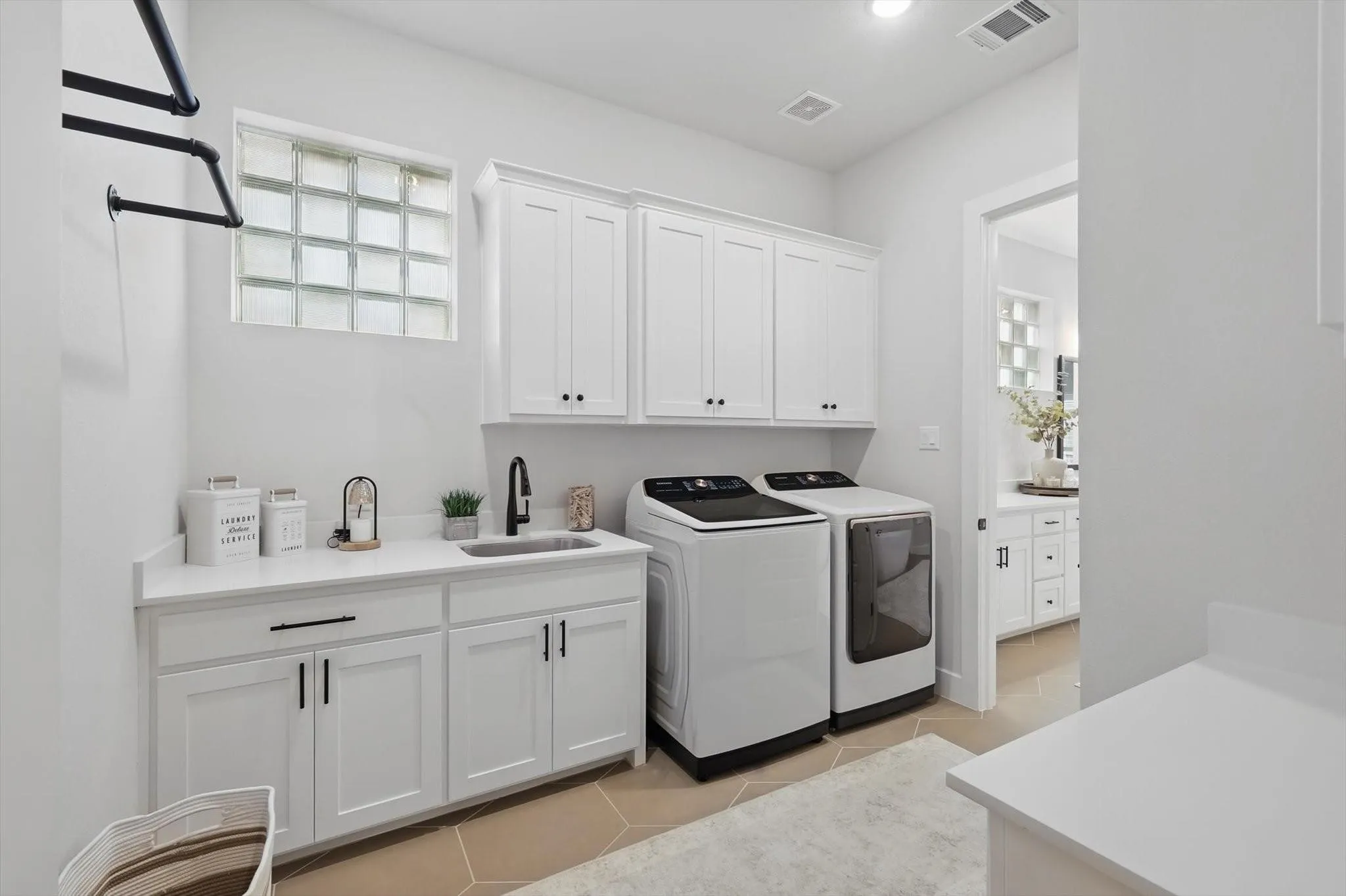 Single Family Residence For Rent in Denton County , 330 Peach Point Road, Prosper, Texas 75078, 4 Bedroom, 5 Bathroom, 2 Garage spaces, 4,314 Sqft, built in 2022, mls#21389949, Real Estate Agent in Prosper, Homes For Rent in Denton county, Homes For Rent in Prosper, Realtor in Prosper Texas, Real Estate Brokerage Independent Realty Texas, Luminita Cordes Realtor
