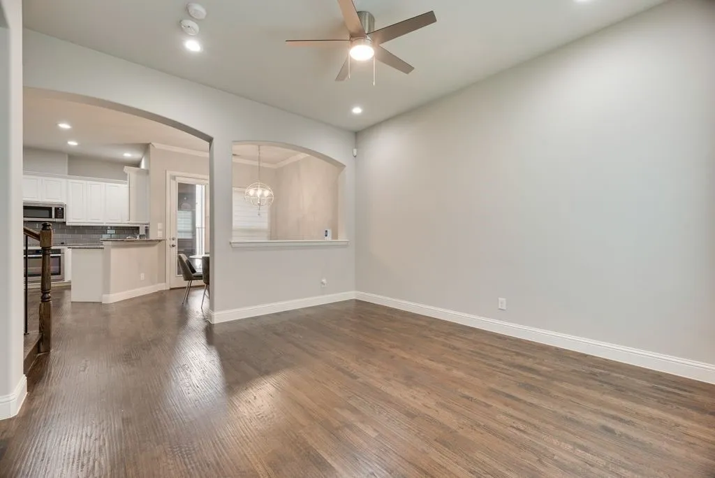 Townhouse For Rent in Dallas County , 853 Whitehall Drive, Richardson, Texas 75081, 3 Bedroom, 3 Bathroom, 2 Garage spaces, 1,887 Sqft, built in 2017, mls#21389603, Real Estate Agent in Richardson, Homes For Rent in Dallas county, Homes For Rent in Richardson, Realtor in Richardson Texas, Real Estate Brokerage Independent Realty Texas, Luminita Cordes Realtor