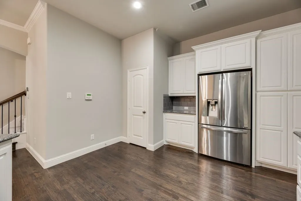 Townhouse For Rent in Dallas County , 853 Whitehall Drive, Richardson, Texas 75081, 3 Bedroom, 3 Bathroom, 2 Garage spaces, 1,887 Sqft, built in 2017, mls#21389603, Real Estate Agent in Richardson, Homes For Rent in Dallas county, Homes For Rent in Richardson, Realtor in Richardson Texas, Real Estate Brokerage Independent Realty Texas, Luminita Cordes Realtor