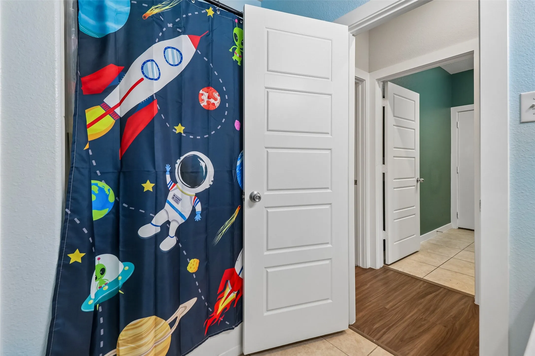Single Family Residence For Sale in Tarrant County , 7629 Spring Drive, Watauga, Texas 76148, 4 Bedroom, 2 Bathroom, 2 Garage spaces, 2,100 Sqft, built in 2018, mls#21387381, Real Estate Agent in Watauga, Homes For Sale in Tarrant county, Homes For Sale in Watauga, Realtor in Watauga Texas, Real Estate Brokerage Independent Realty Texas, Luminita Cordes Realtor