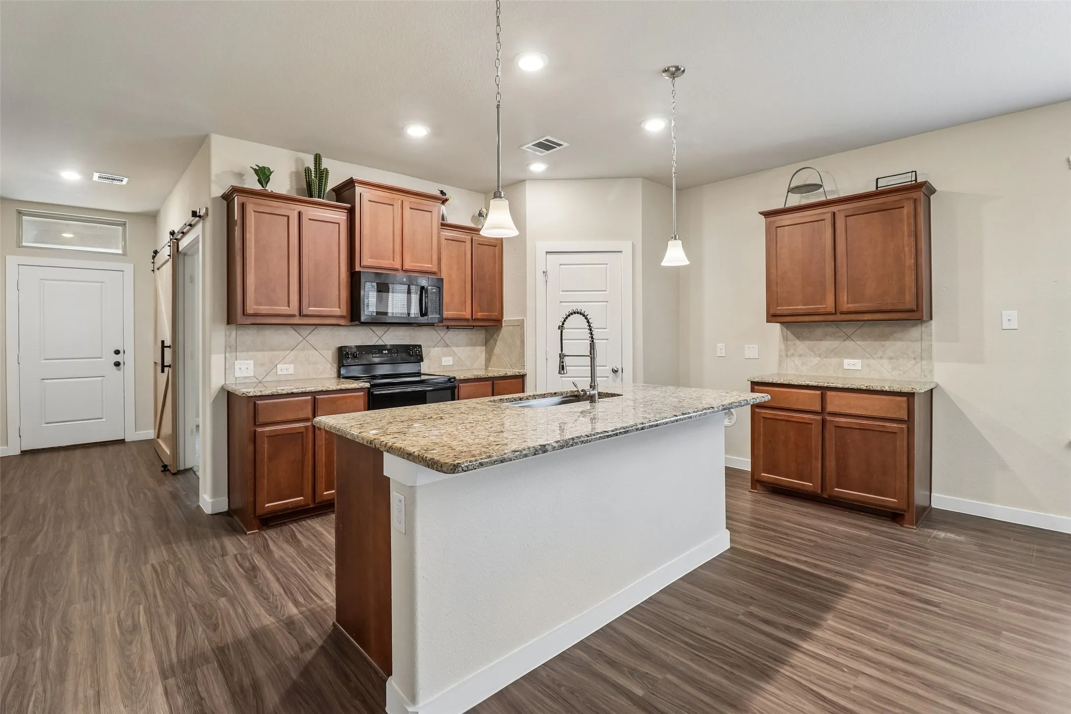 Single Family Residence For Sale in Tarrant County , 7629 Spring Drive, Watauga, Texas 76148, 4 Bedroom, 2 Bathroom, 2 Garage spaces, 2,100 Sqft, built in 2018, mls#21387381, Real Estate Agent in Watauga, Homes For Sale in Tarrant county, Homes For Sale in Watauga, Realtor in Watauga Texas, Real Estate Brokerage Independent Realty Texas, Luminita Cordes Realtor