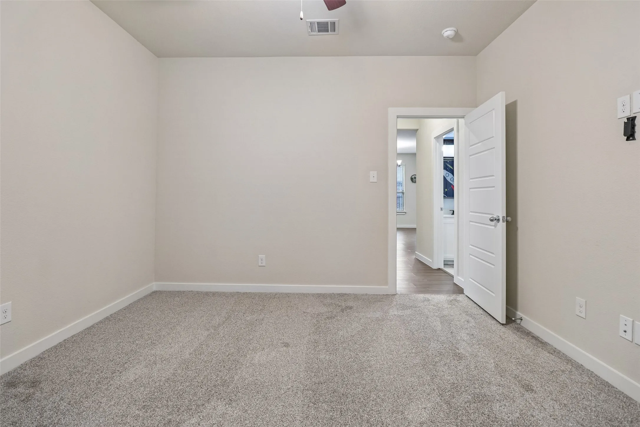 Single Family Residence For Sale in Tarrant County , 7629 Spring Drive, Watauga, Texas 76148, 4 Bedroom, 2 Bathroom, 2 Garage spaces, 2,100 Sqft, built in 2018, mls#21387381, Real Estate Agent in Watauga, Homes For Sale in Tarrant county, Homes For Sale in Watauga, Realtor in Watauga Texas, Real Estate Brokerage Independent Realty Texas, Luminita Cordes Realtor