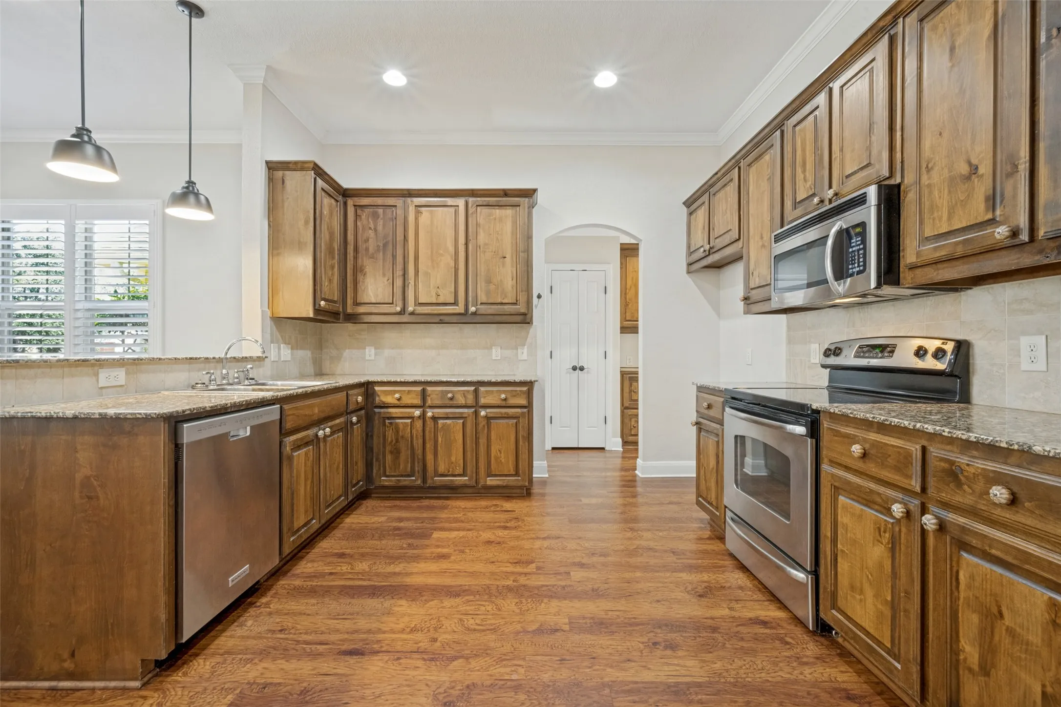 Single Family Residence For Sale in Denton County , 2508 Rugby Lane, Denton, Texas 76209, 3 Bedroom, 2 Bathroom, 1 Garage spaces, 1,319 Sqft, built in 2008, mls#21389759, Real Estate Agent in Denton, Homes For Sale in Denton county, Homes For Sale in Denton, Realtor in Denton Texas, Real Estate Brokerage Independent Realty Texas, Luminita Cordes Realtor