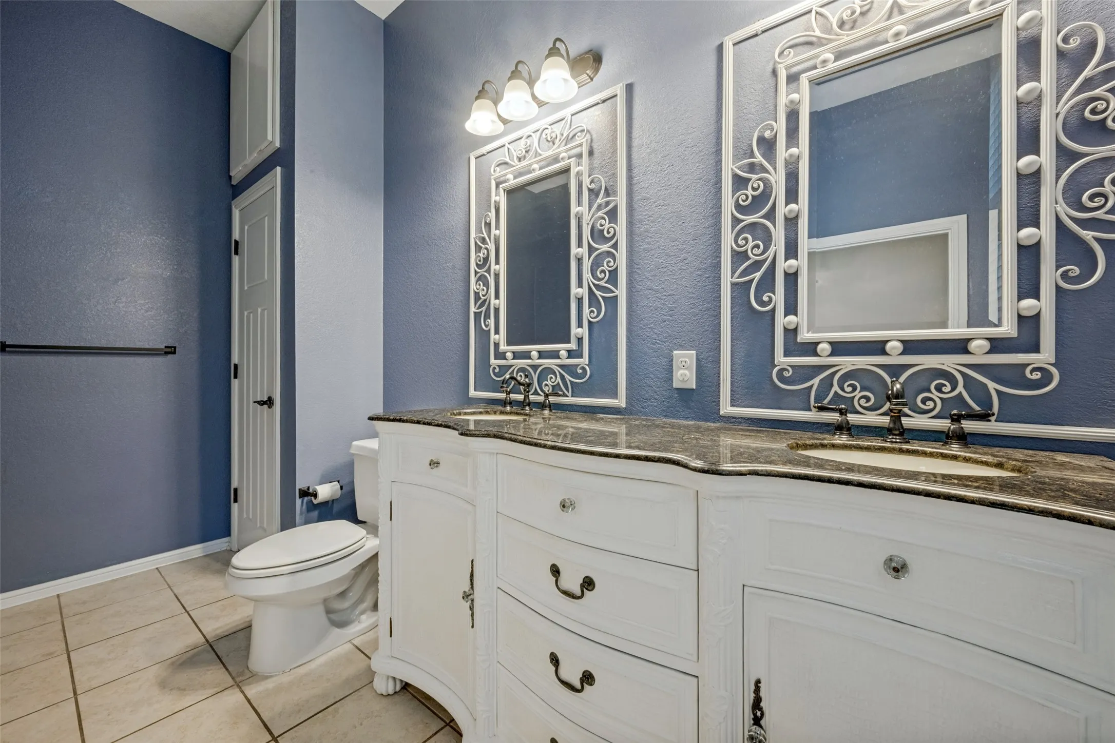 Single Family Residence For Sale in Denton County , 2508 Rugby Lane, Denton, Texas 76209, 3 Bedroom, 2 Bathroom, 1 Garage spaces, 1,319 Sqft, built in 2008, mls#21389759, Real Estate Agent in Denton, Homes For Sale in Denton county, Homes For Sale in Denton, Realtor in Denton Texas, Real Estate Brokerage Independent Realty Texas, Luminita Cordes Realtor