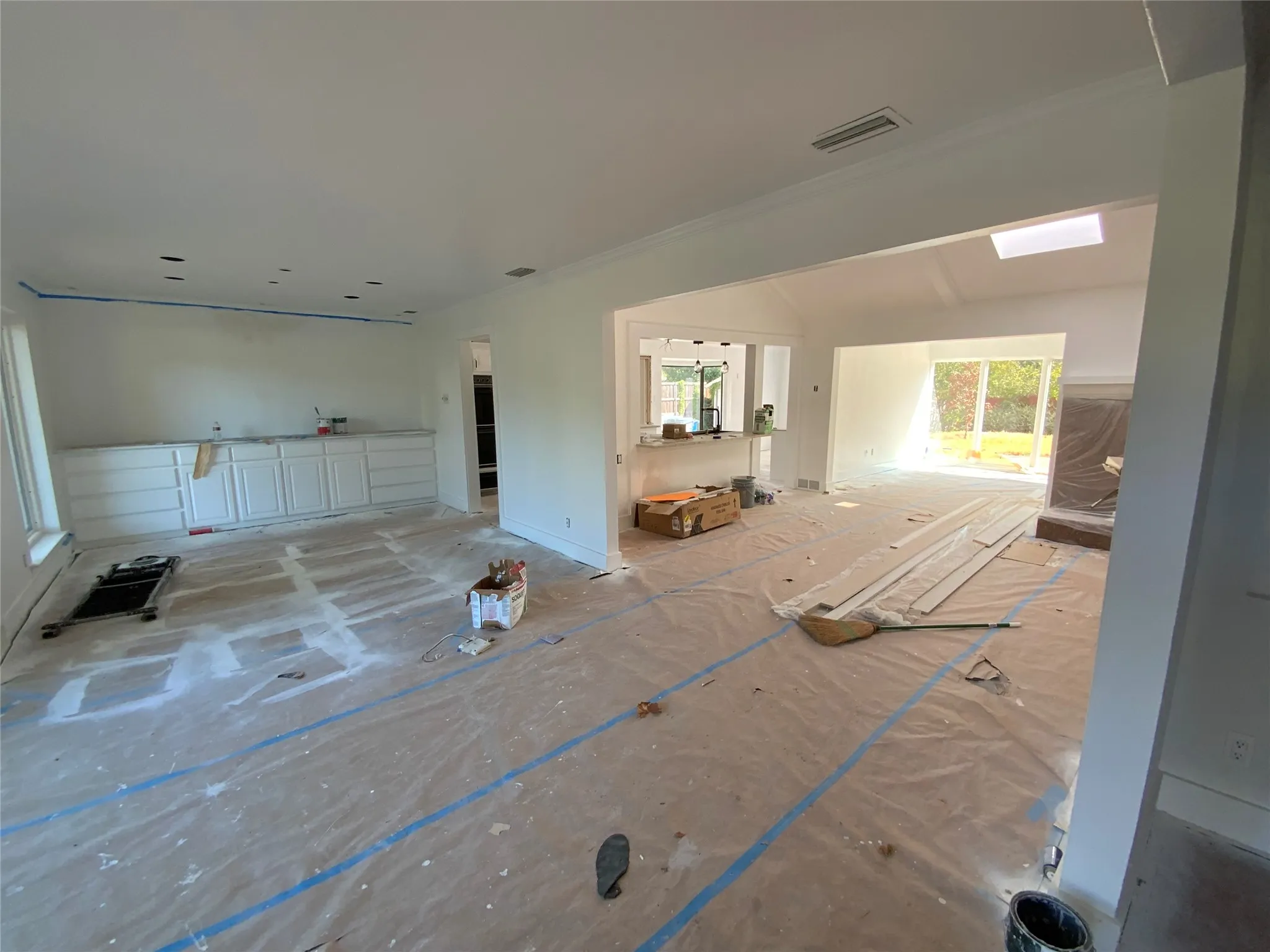Single Family Residence For Sale in Dallas County , 11336 Valleydale Drive, Dallas, Texas 75230, 5 Bedroom, 3 Bathroom, 2 Garage spaces, 3,494 Sqft, built in 1958, mls#21389951, Real Estate Agent in Dallas, Homes For Sale in Dallas county, Homes For Sale in Dallas, Realtor in Dallas Texas, Real Estate Brokerage Independent Realty Texas, Luminita Cordes Realtor