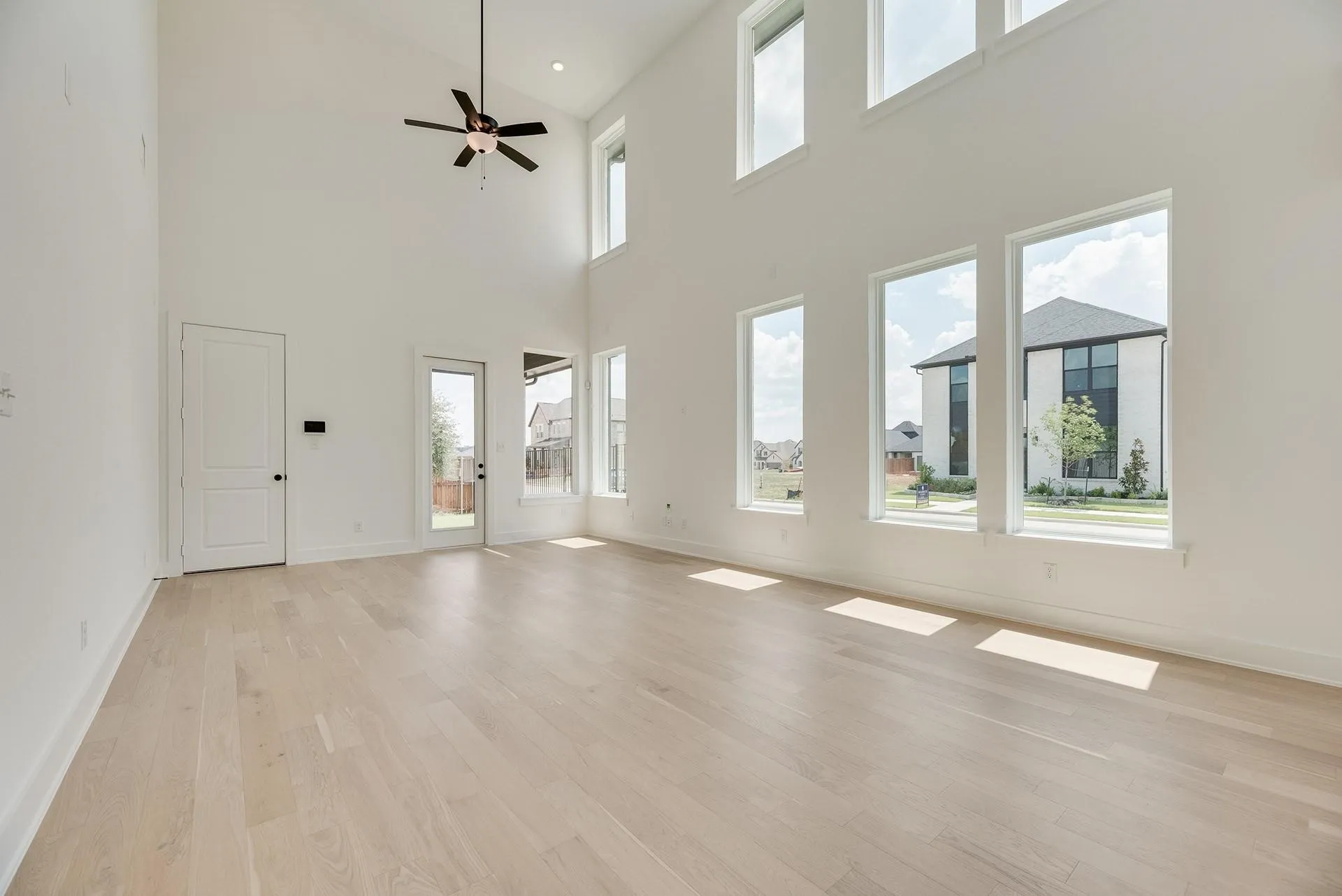 Single Family Residence For Rent in Collin County , 1501 Pintail Place, Celina, Texas 75009, 4 Bedroom, 3 Bathroom, 2 Garage spaces, 2,465 Sqft, built in 2025, mls#21389945, Real Estate Agent in Celina, Homes For Rent in Collin county, Homes For Rent in Celina, Realtor in Celina Texas, Real Estate Brokerage Independent Realty Texas, Luminita Cordes Realtor
