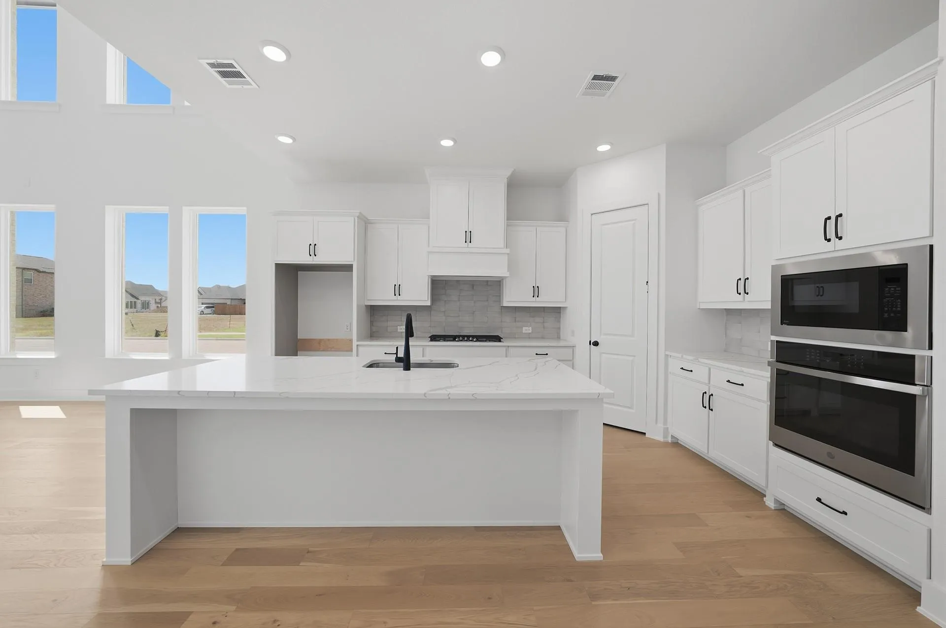 Single Family Residence For Rent in Collin County , 1501 Pintail Place, Celina, Texas 75009, 4 Bedroom, 3 Bathroom, 2 Garage spaces, 2,465 Sqft, built in 2025, mls#21389945, Real Estate Agent in Celina, Homes For Rent in Collin county, Homes For Rent in Celina, Realtor in Celina Texas, Real Estate Brokerage Independent Realty Texas, Luminita Cordes Realtor