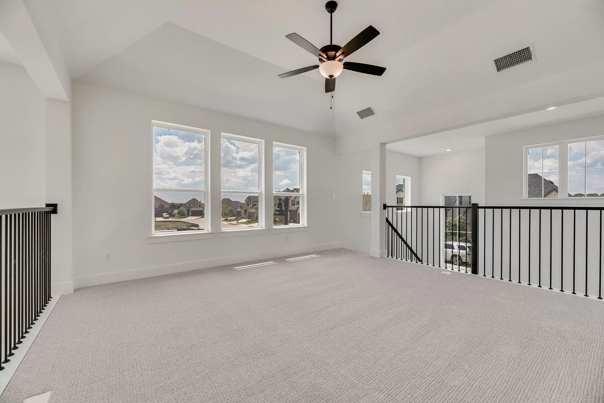 Single Family Residence For Rent in Collin County , 1501 Pintail Place, Celina, Texas 75009, 4 Bedroom, 3 Bathroom, 2 Garage spaces, 2,465 Sqft, built in 2025, mls#21389945, Real Estate Agent in Celina, Homes For Rent in Collin county, Homes For Rent in Celina, Realtor in Celina Texas, Real Estate Brokerage Independent Realty Texas, Luminita Cordes Realtor