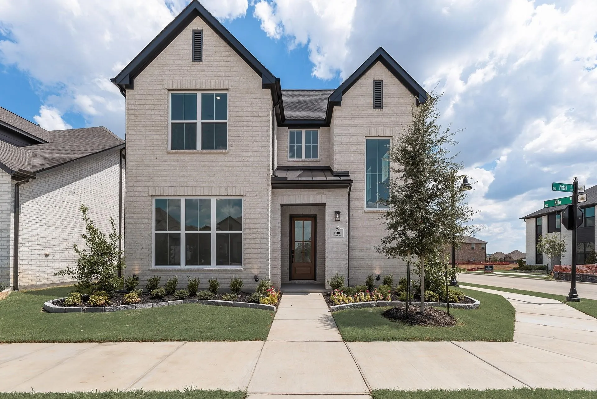 Single Family Residence For Rent