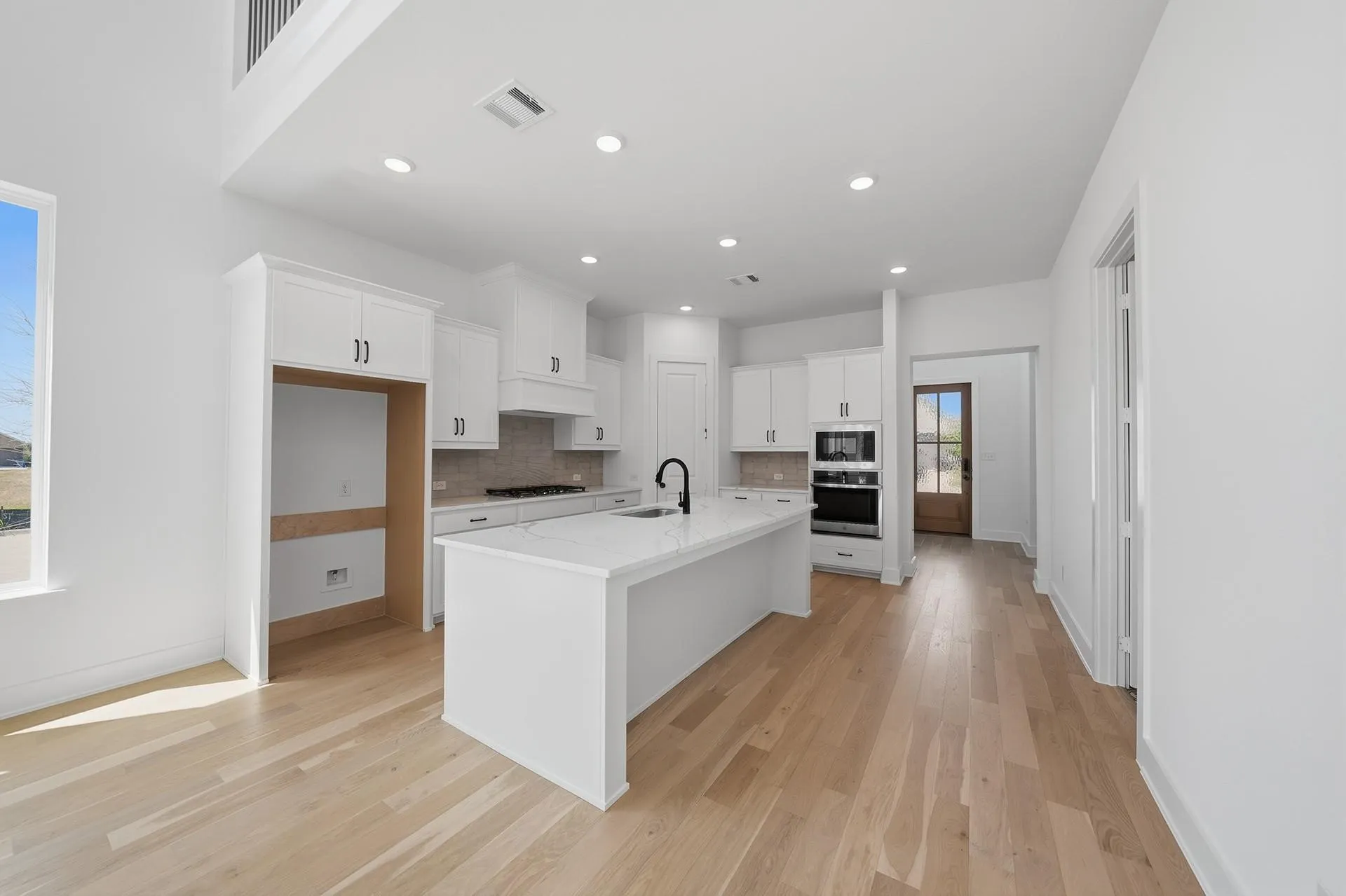 Single Family Residence For Rent in Collin County , 1501 Pintail Place, Celina, Texas 75009, 4 Bedroom, 3 Bathroom, 2 Garage spaces, 2,465 Sqft, built in 2025, mls#21389945, Real Estate Agent in Celina, Homes For Rent in Collin county, Homes For Rent in Celina, Realtor in Celina Texas, Real Estate Brokerage Independent Realty Texas, Luminita Cordes Realtor