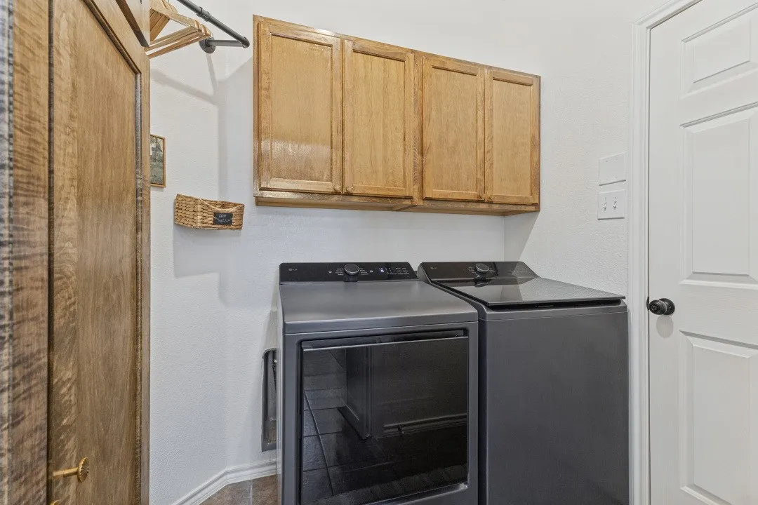 Single Family Residence For Sale in Tarrant County , 6200 Charisma Court, Fort Worth, Texas 76131, 3 Bedroom, 2 Bathroom, 2 Garage spaces, 1,470 Sqft, built in 2007, mls#21389870, Real Estate Agent in Fort Worth, Homes For Sale in Tarrant county, Homes For Sale in Fort Worth, Realtor in Fort Worth Texas, Real Estate Brokerage Independent Realty Texas, Luminita Cordes Realtor