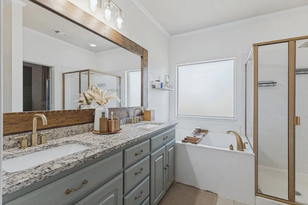 Single Family Residence For Sale in Tarrant County , 6200 Charisma Court, Fort Worth, Texas 76131, 3 Bedroom, 2 Bathroom, 2 Garage spaces, 1,470 Sqft, built in 2007, mls#21389870, Real Estate Agent in Fort Worth, Homes For Sale in Tarrant county, Homes For Sale in Fort Worth, Realtor in Fort Worth Texas, Real Estate Brokerage Independent Realty Texas, Luminita Cordes Realtor