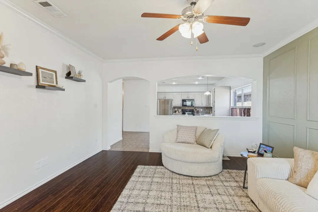 Single Family Residence For Sale in Tarrant County , 6200 Charisma Court, Fort Worth, Texas 76131, 3 Bedroom, 2 Bathroom, 2 Garage spaces, 1,470 Sqft, built in 2007, mls#21389870, Real Estate Agent in Fort Worth, Homes For Sale in Tarrant county, Homes For Sale in Fort Worth, Realtor in Fort Worth Texas, Real Estate Brokerage Independent Realty Texas, Luminita Cordes Realtor