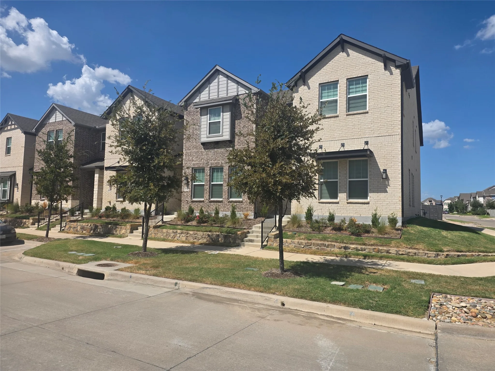 Townhouse For Rent in Dallas County , 5516 Union Street, Sachse, Texas 75048, 3 Bedroom, 3 Bathroom, 2 Garage spaces, 1,979 Sqft, built in 2021, mls#21389960, Real Estate Agent in Sachse, Homes For Rent in Dallas county, Homes For Rent in Sachse, Realtor in Sachse Texas, Real Estate Brokerage Independent Realty Texas, Luminita Cordes Realtor