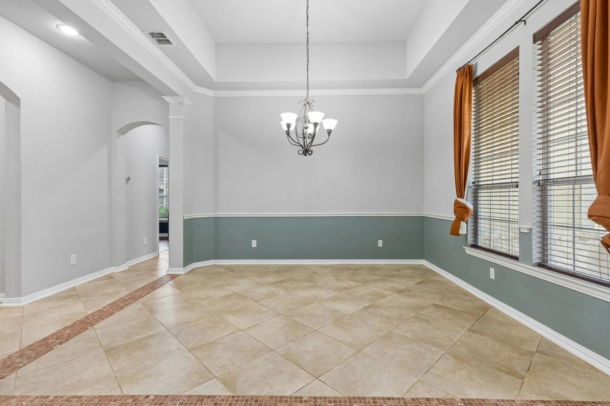Single Family Residence For Sale in Dallas County , 6955 Clay Academy Boulevard, Dallas, Texas 75236, 4 Bedroom, 4 Bathroom, 3 Garage spaces, 3,861 Sqft, built in 2007, mls#21383277, Real Estate Agent in Dallas, Homes For Sale in Dallas county, Homes For Sale in Dallas, Realtor in Dallas Texas, Real Estate Brokerage Independent Realty Texas, Luminita Cordes Realtor