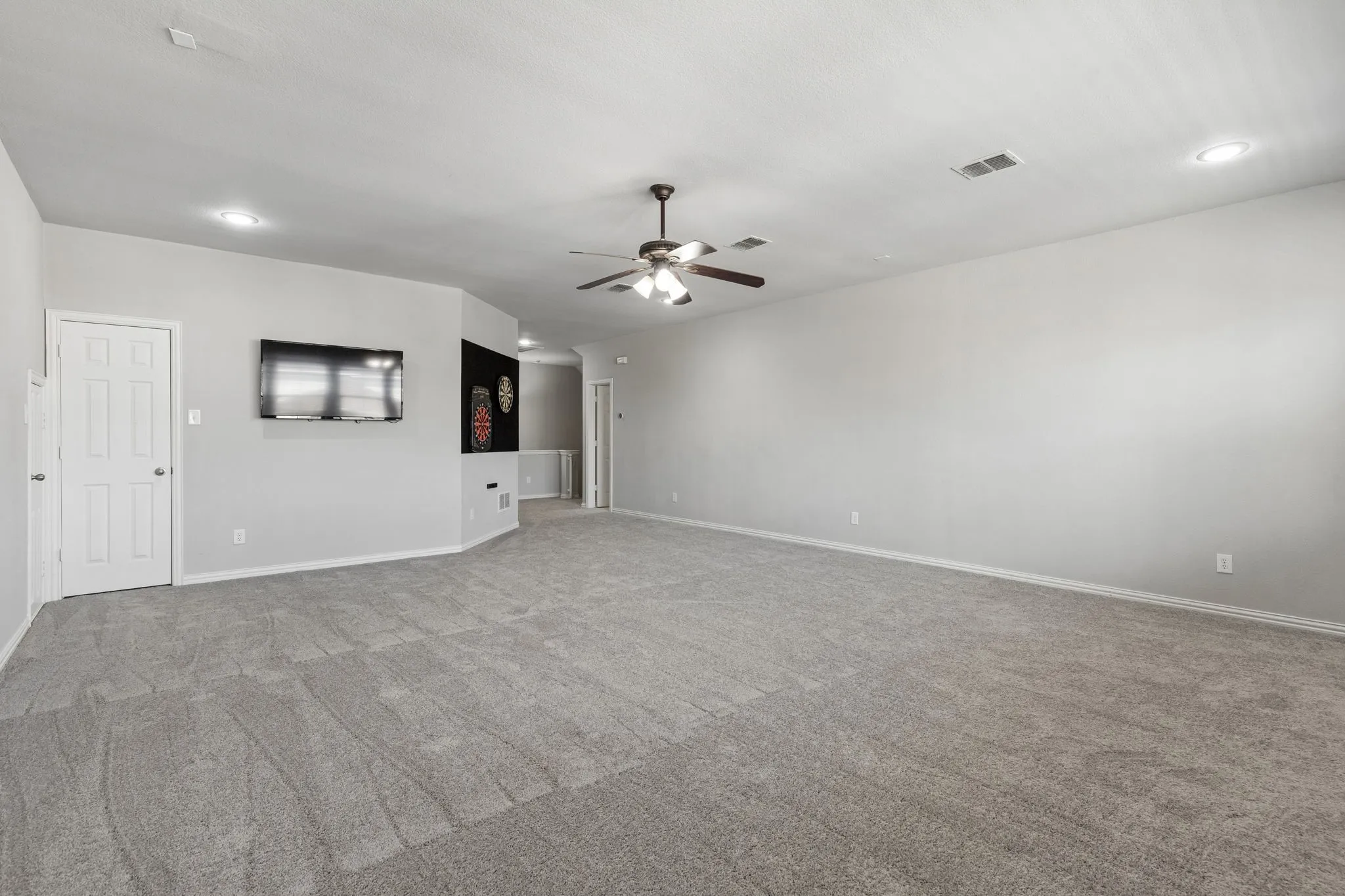 Bonus area perfect for game room or family room