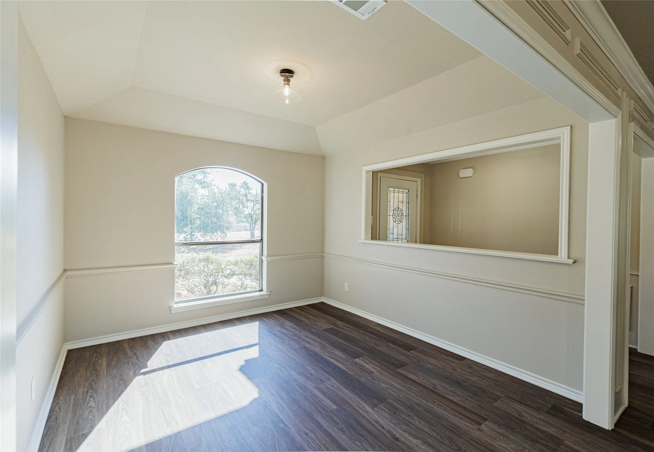 Single Family Residence For Sale in Wise County , 1376 County Road 4651, Rhome, Texas 76078, 4 Bedroom, 3 Bathroom, Garage spaces, 2,445 Sqft, built in 1986, mls#21388231, Real Estate Agent in Rhome, Homes For Sale in Wise county, Homes For Sale in Rhome, Realtor in Rhome Texas, Real Estate Brokerage Independent Realty Texas, Luminita Cordes Realtor