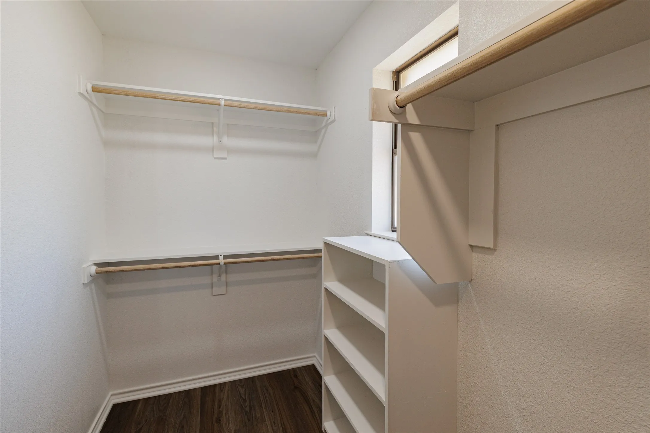 Single Family Residence For Sale in Wise County , 1376 County Road 4651, Rhome, Texas 76078, 4 Bedroom, 3 Bathroom, Garage spaces, 2,445 Sqft, built in 1986, mls#21388231, Real Estate Agent in Rhome, Homes For Sale in Wise county, Homes For Sale in Rhome, Realtor in Rhome Texas, Real Estate Brokerage Independent Realty Texas, Luminita Cordes Realtor