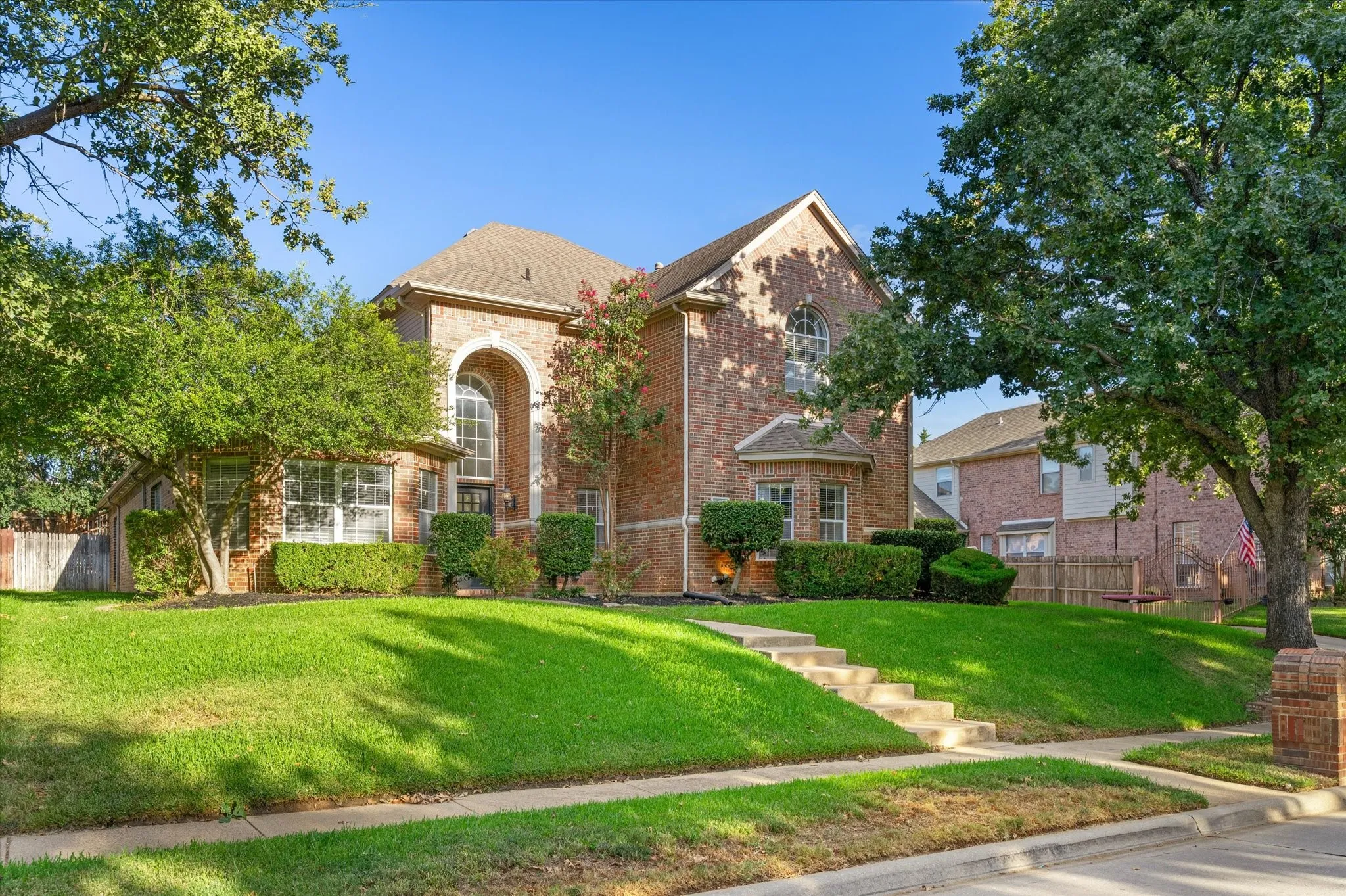 Single Family Residence For Sale in Tarrant County , 8212 Hallmark Drive, North Richland Hills, Texas 76182, 4 Bedroom, 3 Bathroom, 2 Garage spaces, 3,045 Sqft, built in 1999, mls#21387414, Real Estate Agent in North Richland Hills, Homes For Sale in Tarrant county, Homes For Sale in North Richland Hills, Realtor in North Richland Hills Texas, Real Estate Brokerage Independent Realty Texas, Luminita Cordes Realtor