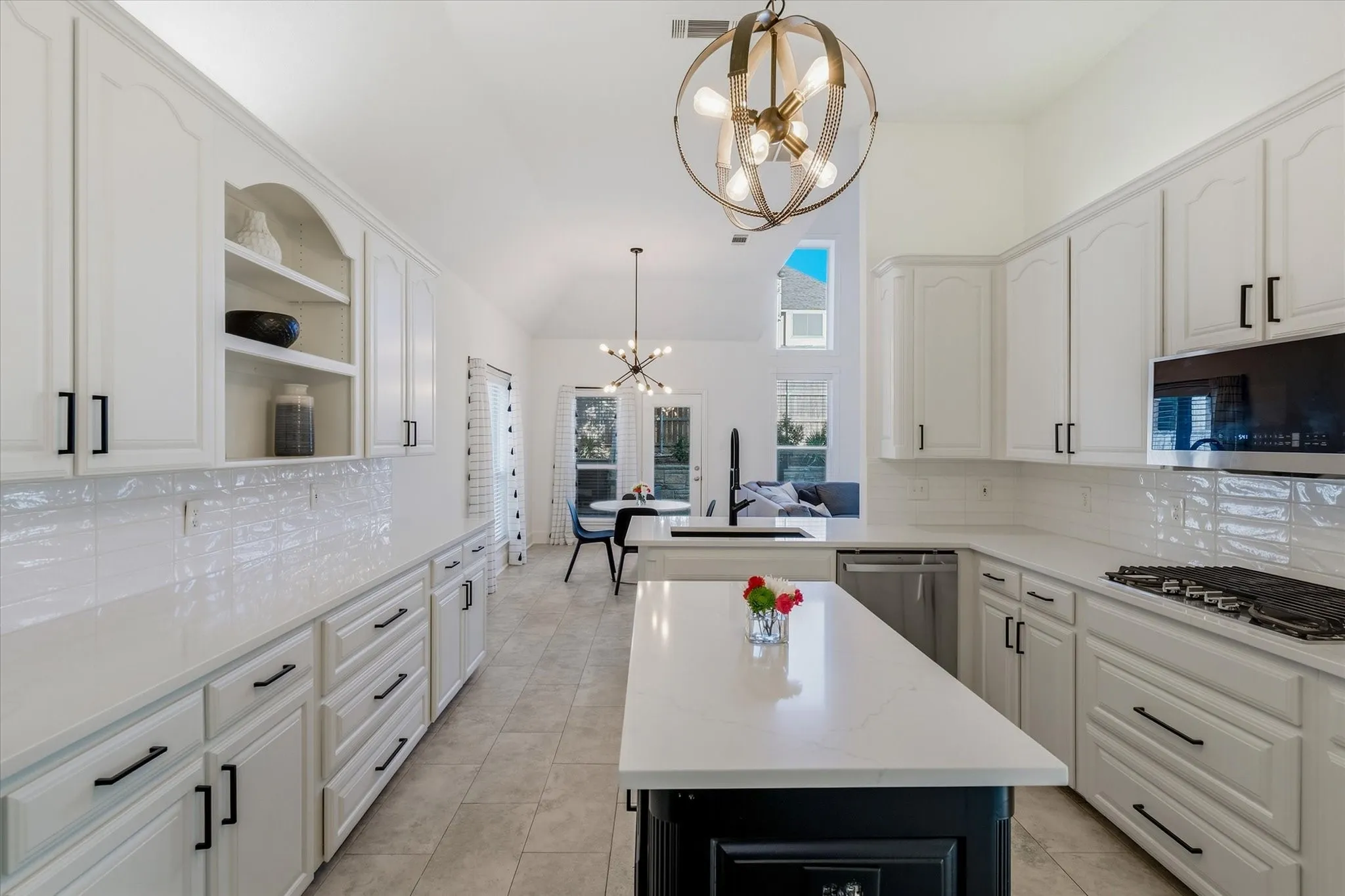 Single Family Residence For Sale in Tarrant County , 8212 Hallmark Drive, North Richland Hills, Texas 76182, 4 Bedroom, 3 Bathroom, 2 Garage spaces, 3,045 Sqft, built in 1999, mls#21387414, Real Estate Agent in North Richland Hills, Homes For Sale in Tarrant county, Homes For Sale in North Richland Hills, Realtor in North Richland Hills Texas, Real Estate Brokerage Independent Realty Texas, Luminita Cordes Realtor