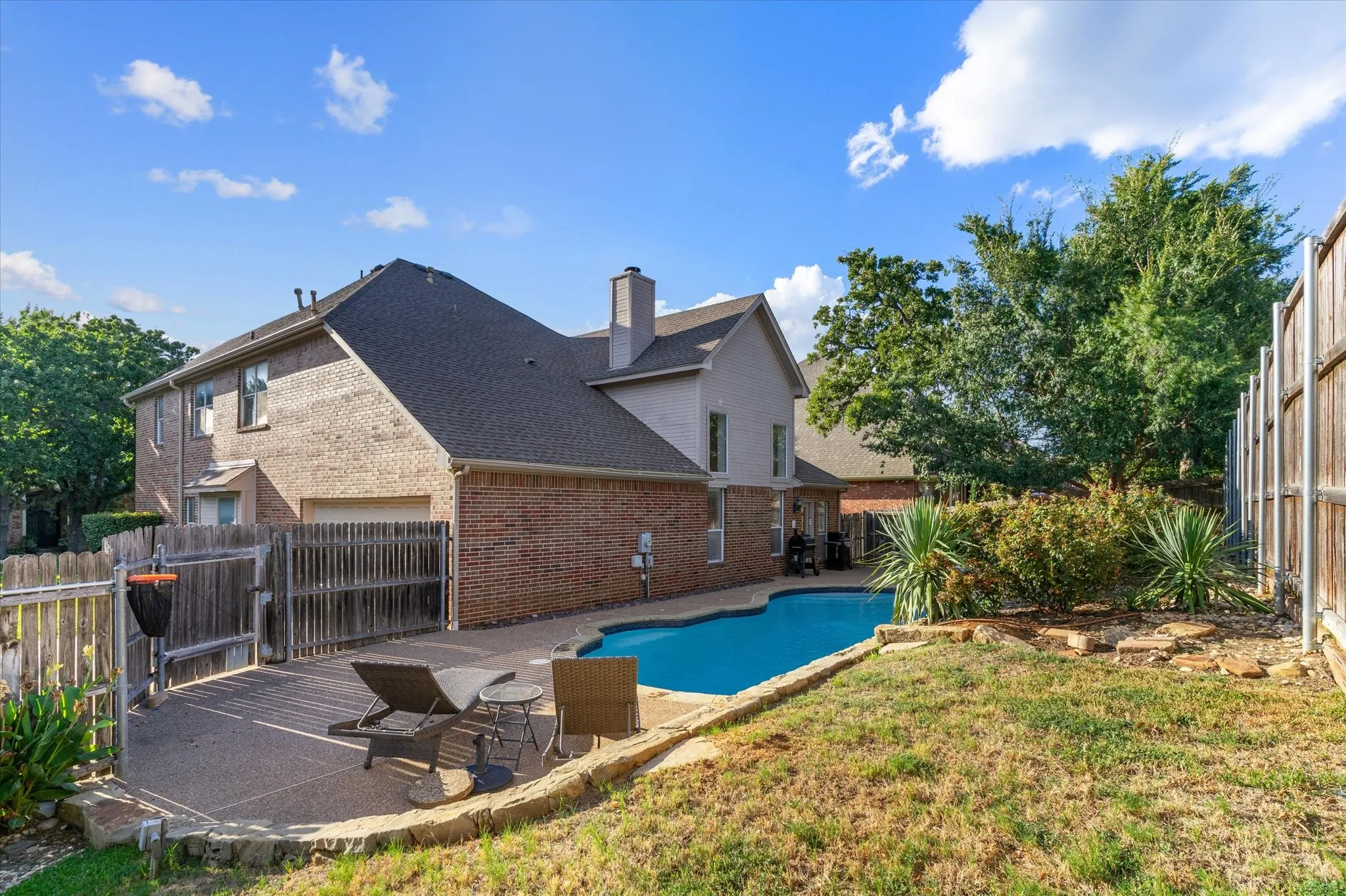 Single Family Residence For Sale in Tarrant County , 8212 Hallmark Drive, North Richland Hills, Texas 76182, 4 Bedroom, 3 Bathroom, 2 Garage spaces, 3,045 Sqft, built in 1999, mls#21387414, Real Estate Agent in North Richland Hills, Homes For Sale in Tarrant county, Homes For Sale in North Richland Hills, Realtor in North Richland Hills Texas, Real Estate Brokerage Independent Realty Texas, Luminita Cordes Realtor