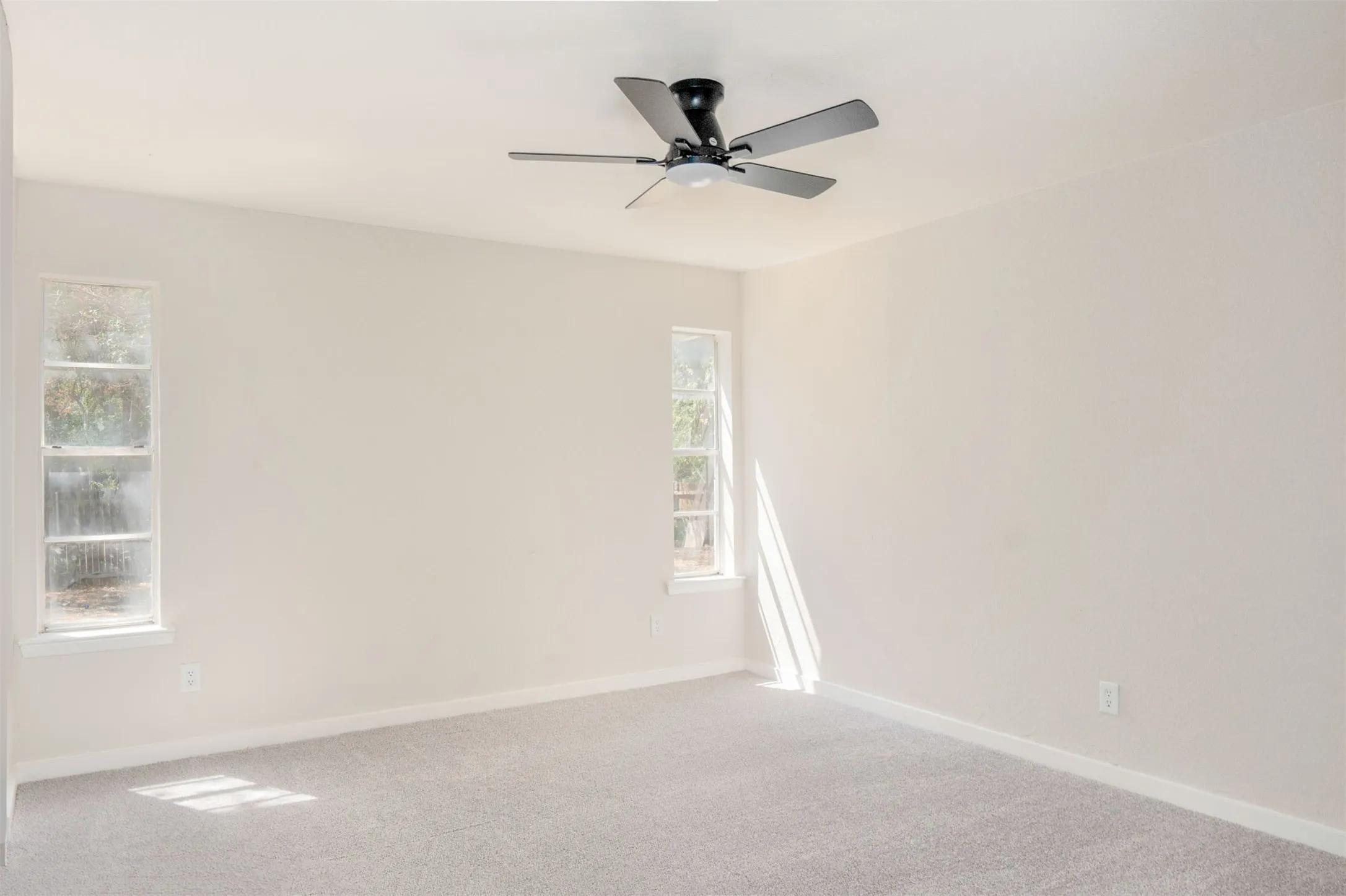 Single Family Residence For Sale in Tarrant County , 7708 N Richland Boulevard, North Richland Hills, Texas 76180, 3 Bedroom, 2 Bathroom, 2 Garage spaces, 1,574 Sqft, built in 1975, mls#21387099, Real Estate Agent in North Richland Hills, Homes For Sale in Tarrant county, Homes For Sale in North Richland Hills, Realtor in North Richland Hills Texas, Real Estate Brokerage Independent Realty Texas, Luminita Cordes Realtor