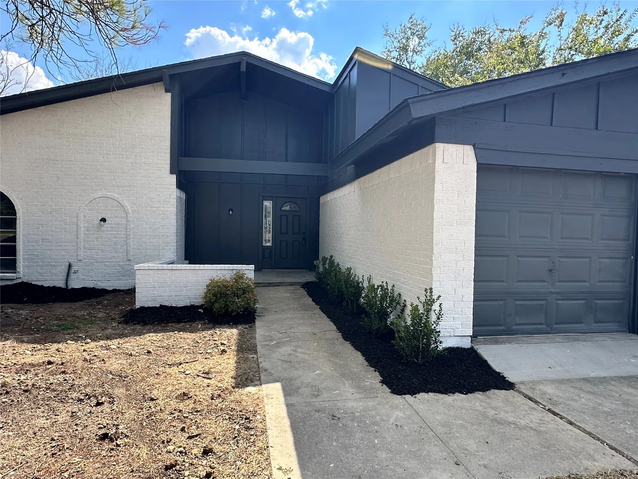 Single Family Residence For Sale in Tarrant County , 7708 N Richland Boulevard, North Richland Hills, Texas 76180, 3 Bedroom, 2 Bathroom, 2 Garage spaces, 1,574 Sqft, built in 1975, mls#21387099, Real Estate Agent in North Richland Hills, Homes For Sale in Tarrant county, Homes For Sale in North Richland Hills, Realtor in North Richland Hills Texas, Real Estate Brokerage Independent Realty Texas, Luminita Cordes Realtor