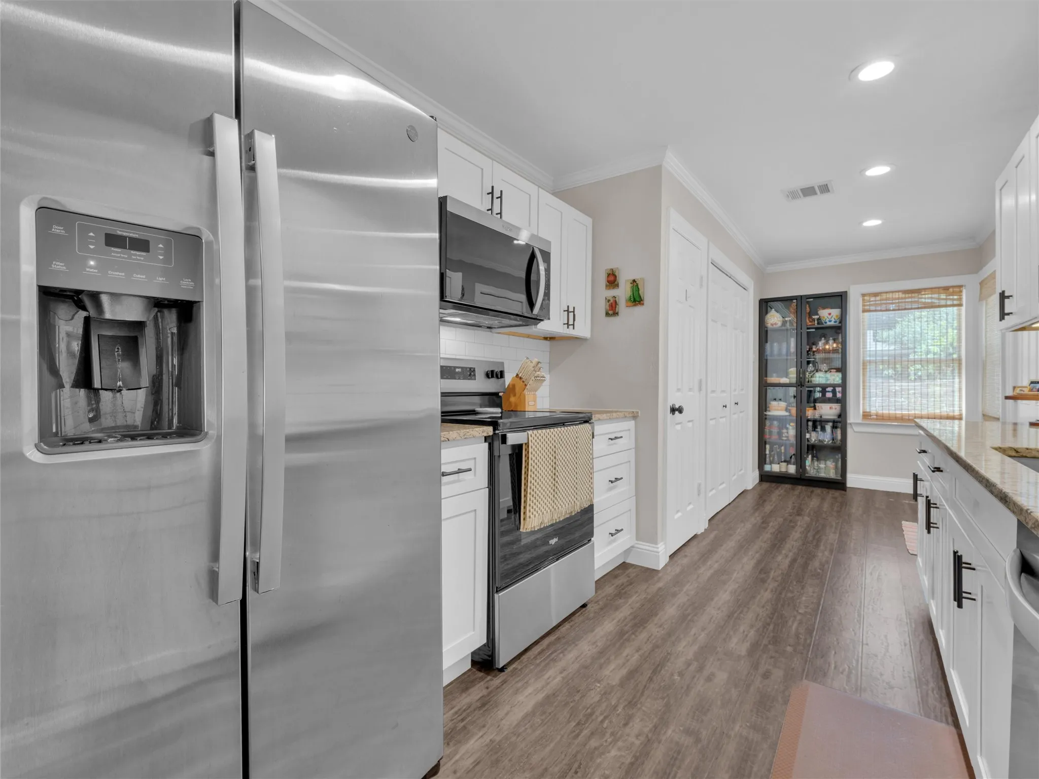 Single Family Residence For Sale in Tarrant County , 5400 Meadowbrook Drive, Fort Worth, Texas 76112, 3 Bedroom, 1 Bathroom, 2 Garage spaces, 1,364 Sqft, built in 1952, mls#21388209, Real Estate Agent in Fort Worth, Homes For Sale in Tarrant county, Homes For Sale in Fort Worth, Realtor in Fort Worth Texas, Real Estate Brokerage Independent Realty Texas, Luminita Cordes Realtor
