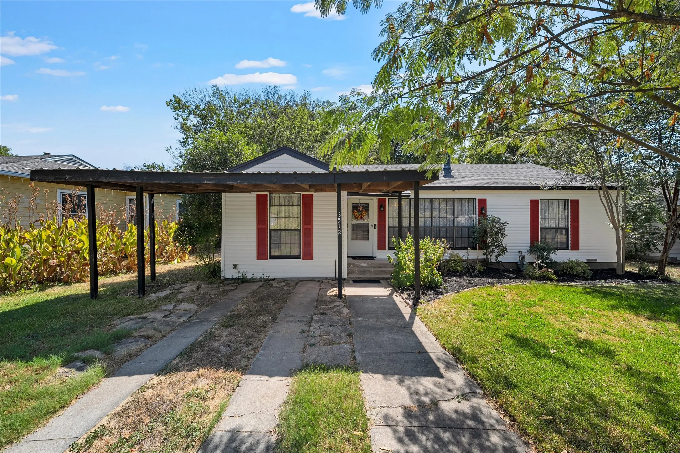 Single Family Residence For Sale in Mc Lennan County , 3512 Sleeper Avenue, Waco, Texas 76707, 2 Bedroom, 1 Bathroom, Garage spaces, 1,260 Sqft, built in 1950, mls#21389112, Real Estate Agent in Waco, Homes For Sale in Mc Lennan county, Homes For Sale in Waco, Realtor in Waco Texas, Real Estate Brokerage Independent Realty Texas, Luminita Cordes Realtor