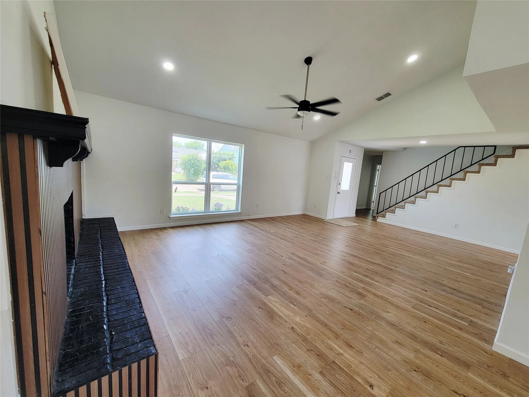 Single Family Residence For Sale in Dallas County , 2317 Woodhollow Avenue, Mesquite, Texas 75150, 3 Bedroom, 2 Bathroom, 2 Garage spaces, 2,038 Sqft, built in 1983, mls#21389966, Real Estate Agent in Mesquite, Homes For Sale in Dallas county, Homes For Sale in Mesquite, Realtor in Mesquite Texas, Real Estate Brokerage Independent Realty Texas, Luminita Cordes Realtor