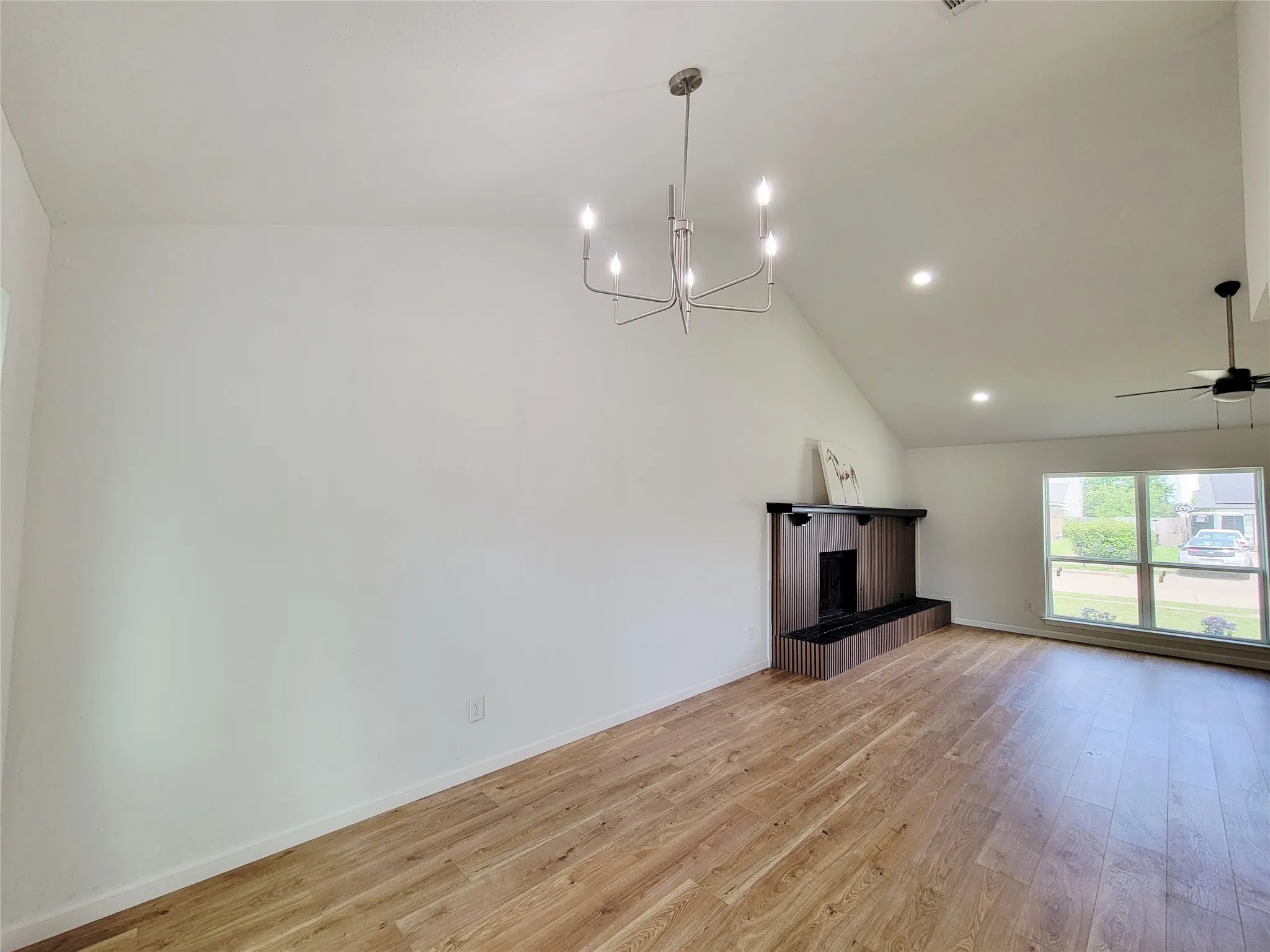 Single Family Residence For Sale in Dallas County , 2317 Woodhollow Avenue, Mesquite, Texas 75150, 3 Bedroom, 2 Bathroom, 2 Garage spaces, 2,038 Sqft, built in 1983, mls#21389966, Real Estate Agent in Mesquite, Homes For Sale in Dallas county, Homes For Sale in Mesquite, Realtor in Mesquite Texas, Real Estate Brokerage Independent Realty Texas, Luminita Cordes Realtor