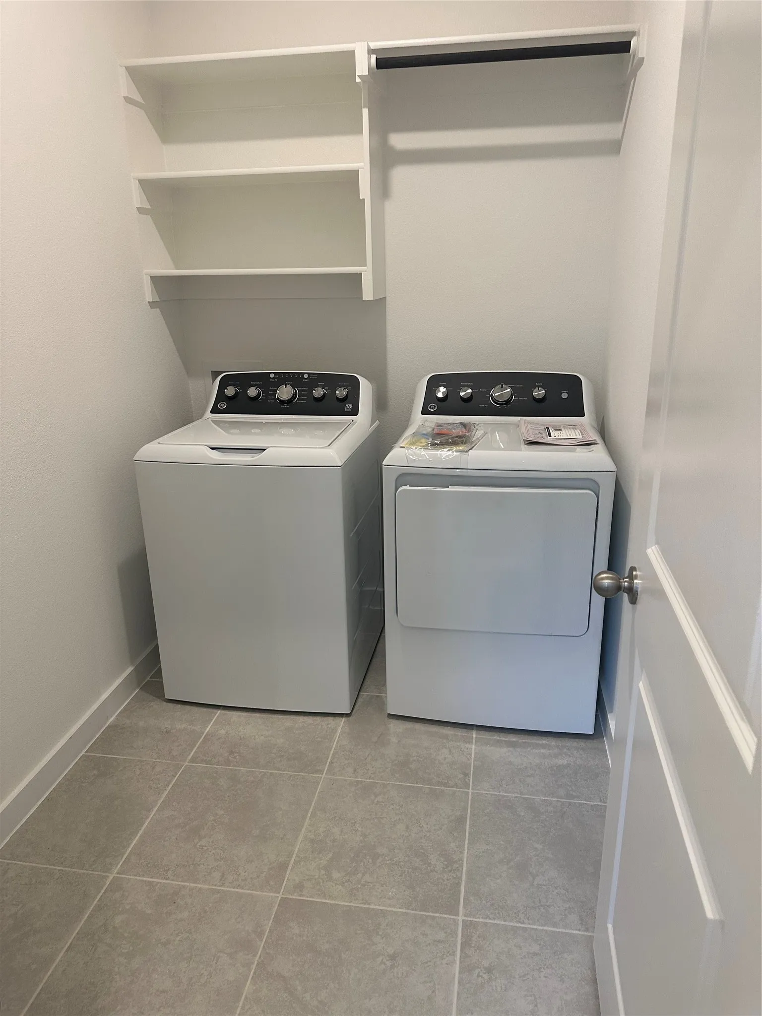 Single Family Residence For Rent in Kaufman County , 1350 Eldridge Pond Street, Forney, Texas 75126, 3 Bedroom, 3 Bathroom, 2 Garage spaces, 2,093 Sqft, built in 2026, mls#21384307, Real Estate Agent in Forney, Homes For Rent in Kaufman county, Homes For Rent in Forney, Realtor in Forney Texas, Real Estate Brokerage Independent Realty Texas, Luminita Cordes Realtor