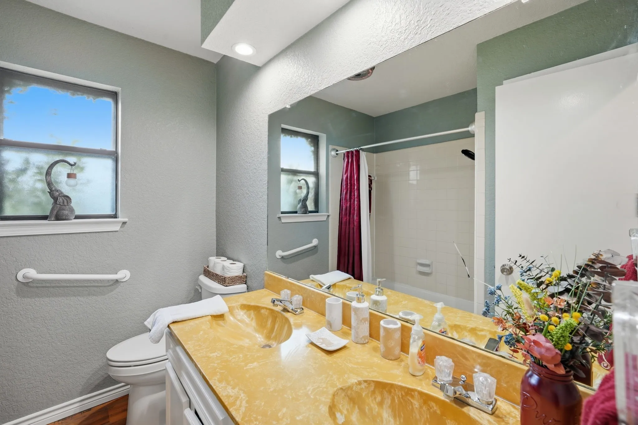 Guest bath