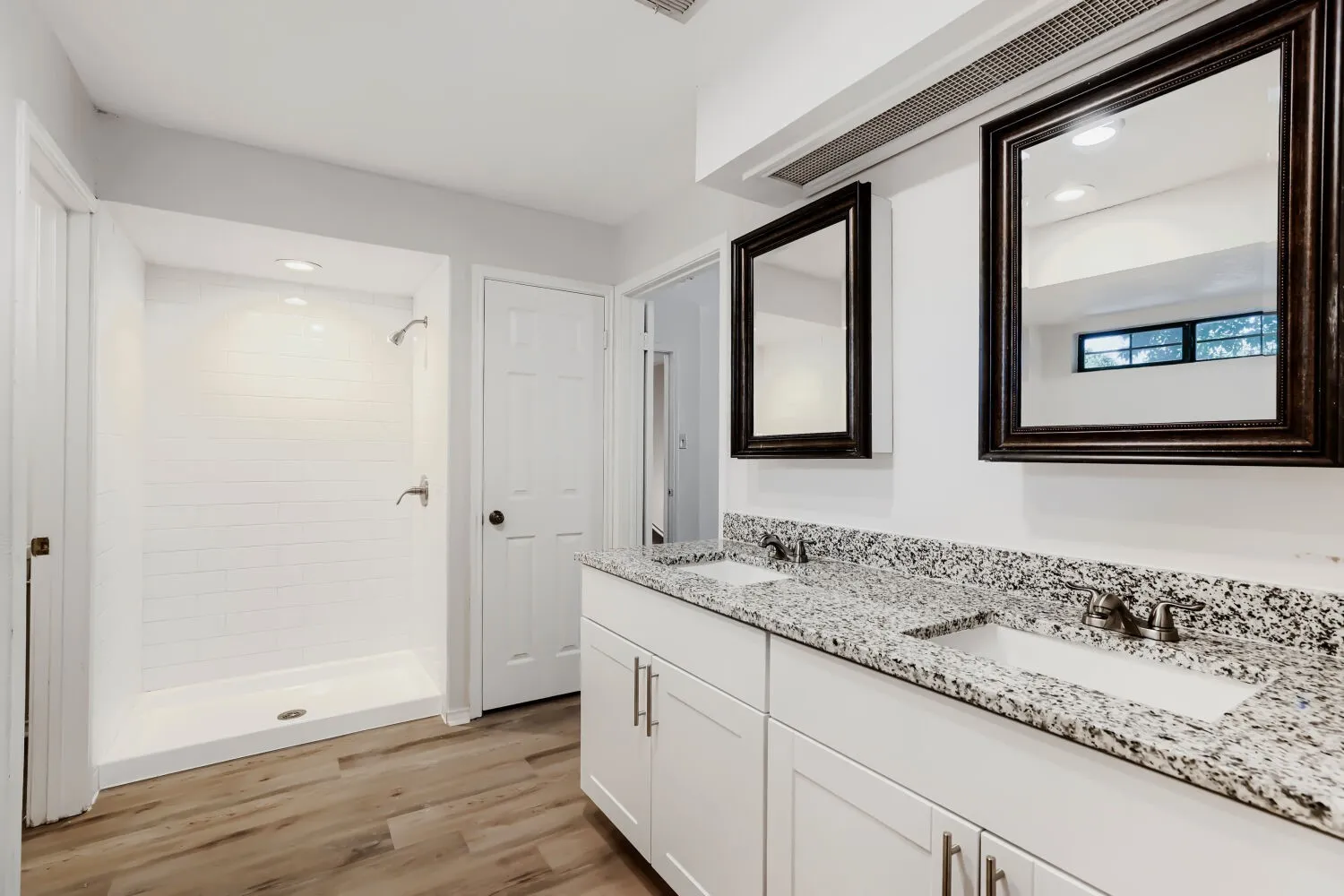 Single Family Residence For Sale in Collin County , 4008 18th Street, Plano, Texas 75074, 4 Bedroom, 3 Bathroom, 2 Garage spaces, 2,398 Sqft, built in 1984, mls#21204567, Real Estate Agent in Plano, Homes For Sale in Collin county, Homes For Sale in Plano, Realtor in Plano Texas, Real Estate Brokerage Independent Realty Texas, Luminita Cordes Realtor