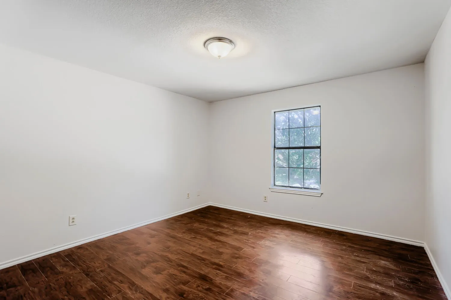 Single Family Residence For Sale in Collin County , 4008 18th Street, Plano, Texas 75074, 4 Bedroom, 3 Bathroom, 2 Garage spaces, 2,398 Sqft, built in 1984, mls#21204567, Real Estate Agent in Plano, Homes For Sale in Collin county, Homes For Sale in Plano, Realtor in Plano Texas, Real Estate Brokerage Independent Realty Texas, Luminita Cordes Realtor