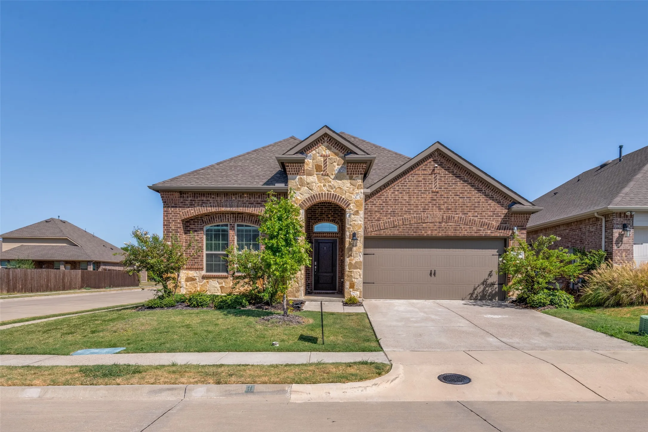 Single Family Residence For Sale in Kaufman County , 4108 Ellinger Drive, Heath, Texas 75126, 4 Bedroom, 2 Bathroom, 2 Garage spaces, 2,095 Sqft, built in 2022, mls#21389978, Real Estate Agent in Heath, Homes For Sale in Kaufman county, Homes For Sale in Heath, Realtor in Heath Texas, Real Estate Brokerage Independent Realty Texas, Luminita Cordes Realtor