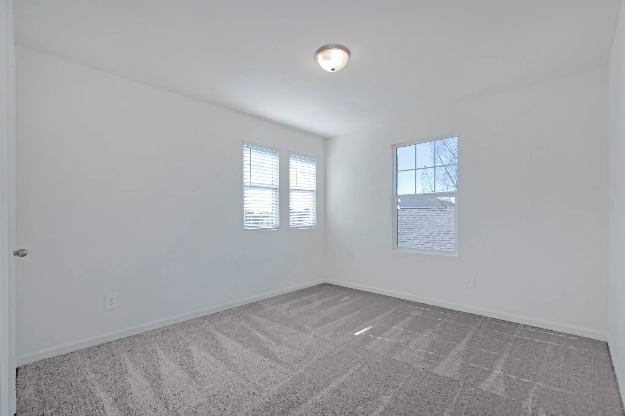 Single Family Residence For Rent in Tarrant County , 1632 Escondido Drive, Fort Worth, Texas 76052, 4 Bedroom, 3 Bathroom, 2 Garage spaces, 2,166 Sqft, built in 2021, mls#21389984, Real Estate Agent in Fort Worth, Homes For Rent in Tarrant county, Homes For Rent in Fort Worth, Realtor in Fort Worth Texas, Real Estate Brokerage Independent Realty Texas, Luminita Cordes Realtor