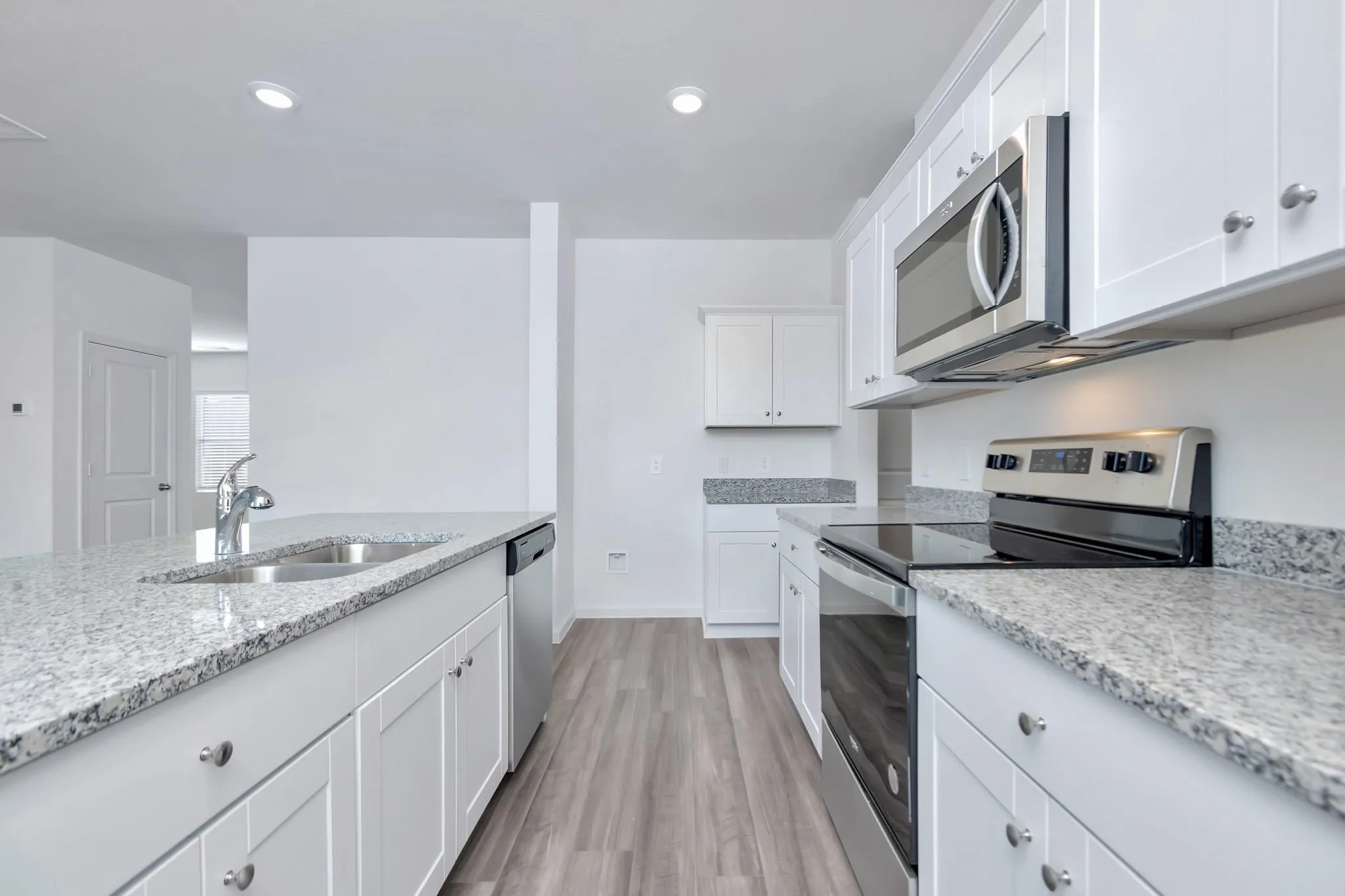 Single Family Residence For Rent in Tarrant County , 1632 Escondido Drive, Fort Worth, Texas 76052, 4 Bedroom, 3 Bathroom, 2 Garage spaces, 2,166 Sqft, built in 2021, mls#21389984, Real Estate Agent in Fort Worth, Homes For Rent in Tarrant county, Homes For Rent in Fort Worth, Realtor in Fort Worth Texas, Real Estate Brokerage Independent Realty Texas, Luminita Cordes Realtor