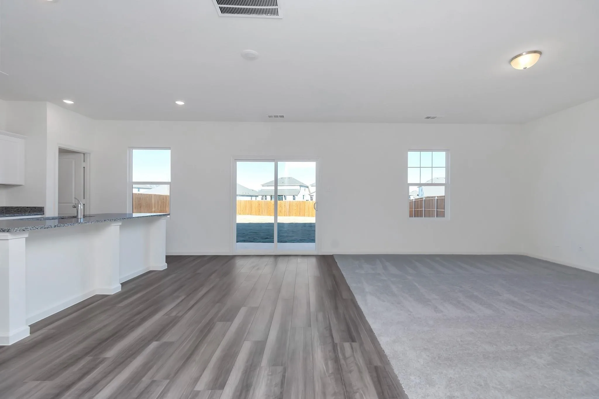 Single Family Residence For Rent in Tarrant County , 1632 Escondido Drive, Fort Worth, Texas 76052, 4 Bedroom, 3 Bathroom, 2 Garage spaces, 2,166 Sqft, built in 2021, mls#21389984, Real Estate Agent in Fort Worth, Homes For Rent in Tarrant county, Homes For Rent in Fort Worth, Realtor in Fort Worth Texas, Real Estate Brokerage Independent Realty Texas, Luminita Cordes Realtor