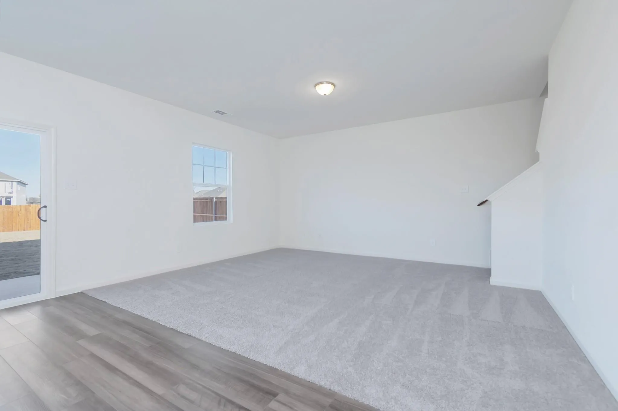 Single Family Residence For Rent in Tarrant County , 1632 Escondido Drive, Fort Worth, Texas 76052, 4 Bedroom, 3 Bathroom, 2 Garage spaces, 2,166 Sqft, built in 2021, mls#21389984, Real Estate Agent in Fort Worth, Homes For Rent in Tarrant county, Homes For Rent in Fort Worth, Realtor in Fort Worth Texas, Real Estate Brokerage Independent Realty Texas, Luminita Cordes Realtor