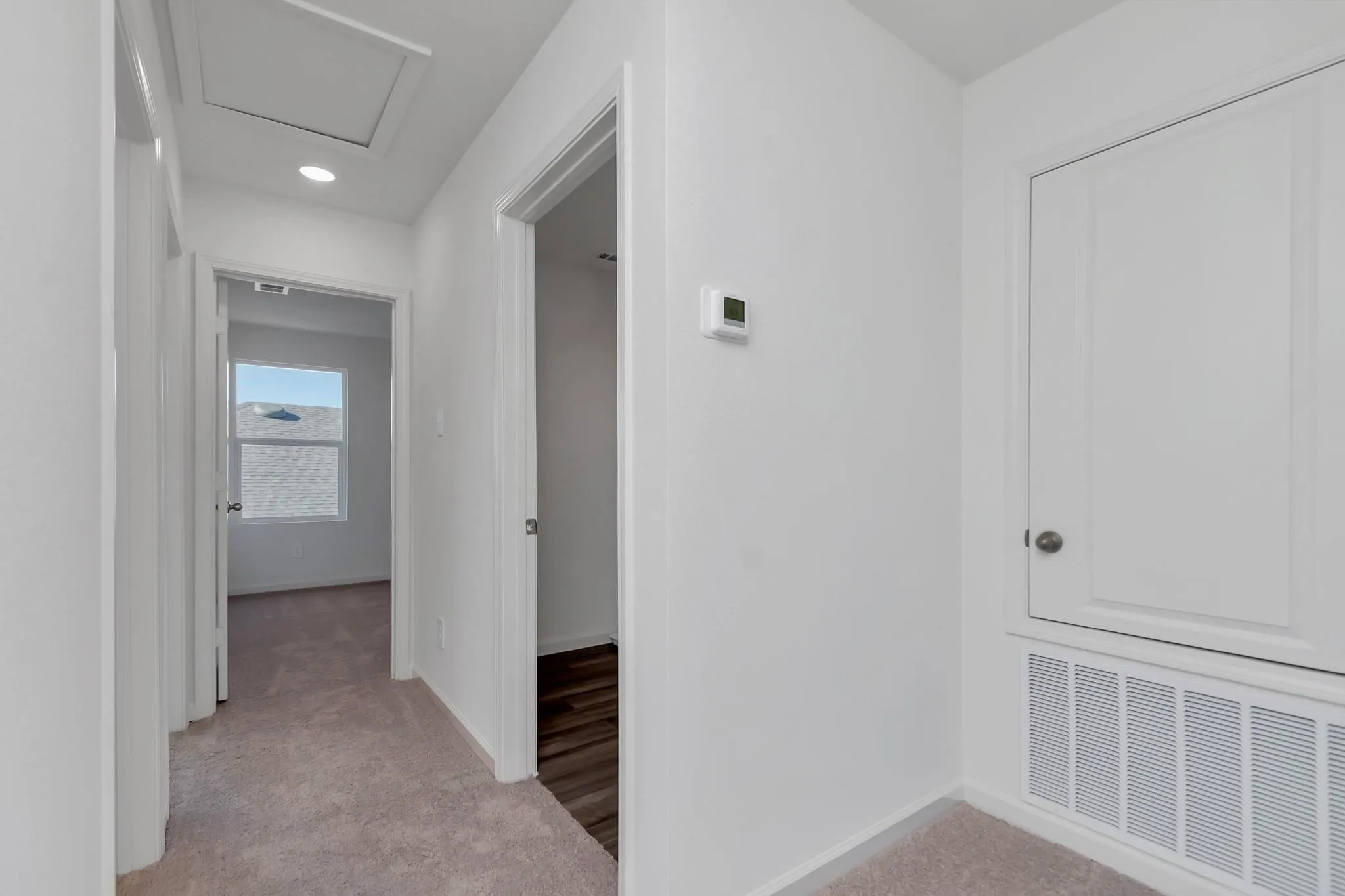 Single Family Residence For Rent in Tarrant County , 1632 Escondido Drive, Fort Worth, Texas 76052, 4 Bedroom, 3 Bathroom, 2 Garage spaces, 2,166 Sqft, built in 2021, mls#21389984, Real Estate Agent in Fort Worth, Homes For Rent in Tarrant county, Homes For Rent in Fort Worth, Realtor in Fort Worth Texas, Real Estate Brokerage Independent Realty Texas, Luminita Cordes Realtor