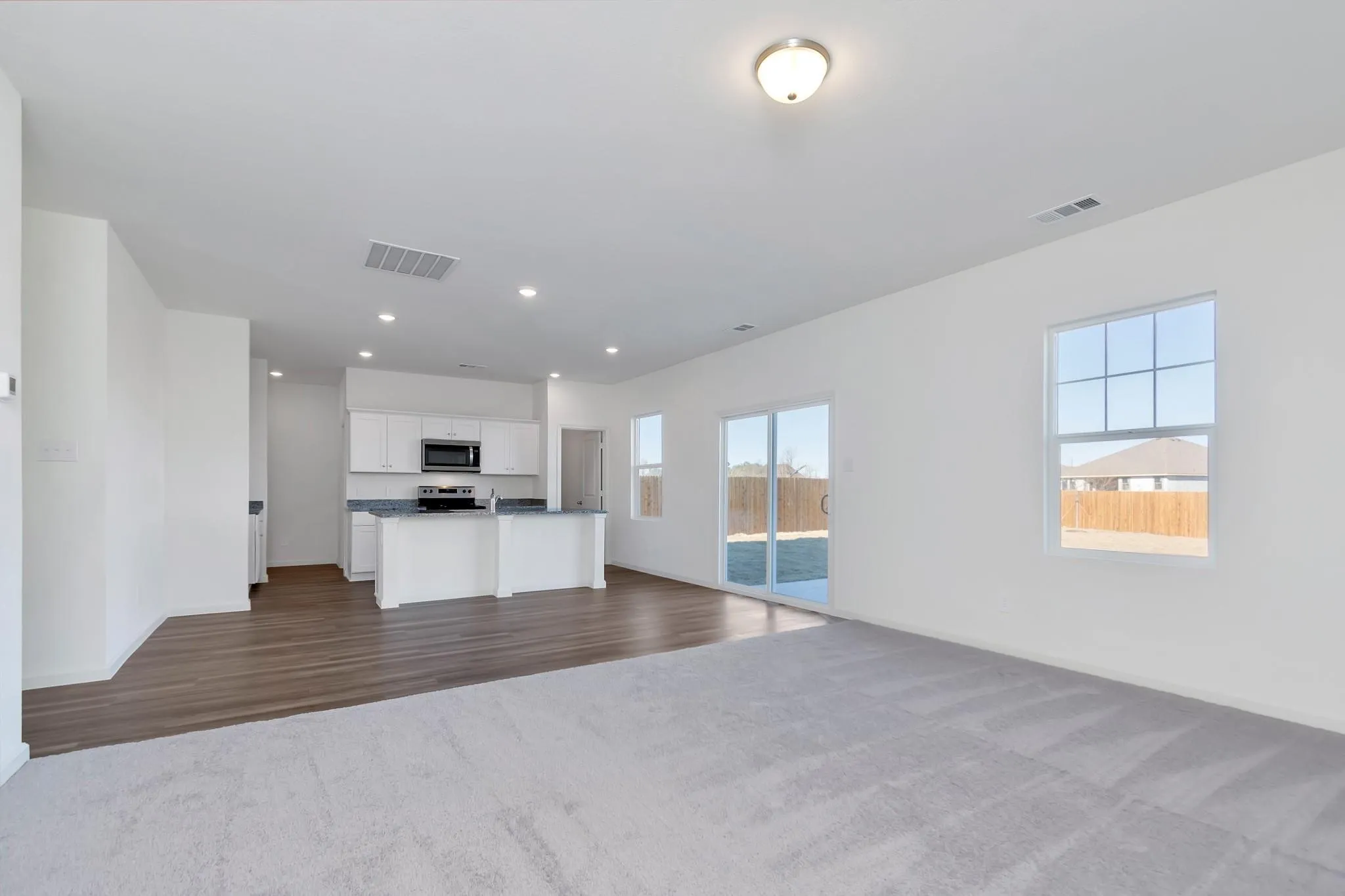 Single Family Residence For Rent in Tarrant County , 1632 Escondido Drive, Fort Worth, Texas 76052, 4 Bedroom, 3 Bathroom, 2 Garage spaces, 2,166 Sqft, built in 2021, mls#21389984, Real Estate Agent in Fort Worth, Homes For Rent in Tarrant county, Homes For Rent in Fort Worth, Realtor in Fort Worth Texas, Real Estate Brokerage Independent Realty Texas, Luminita Cordes Realtor